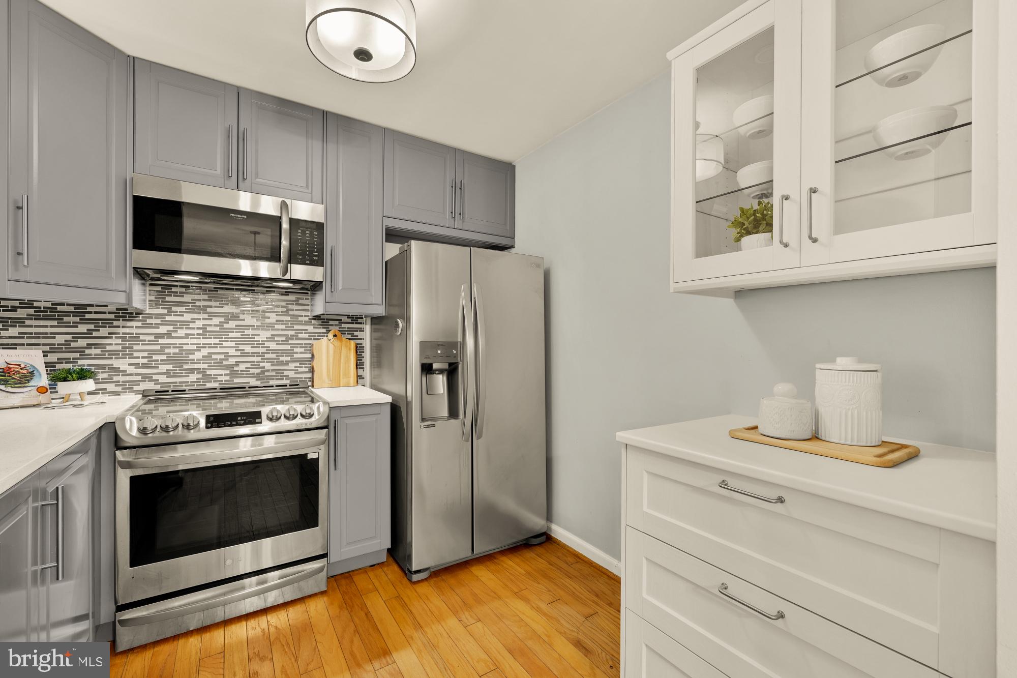 CARR AT PINECREST - Residential