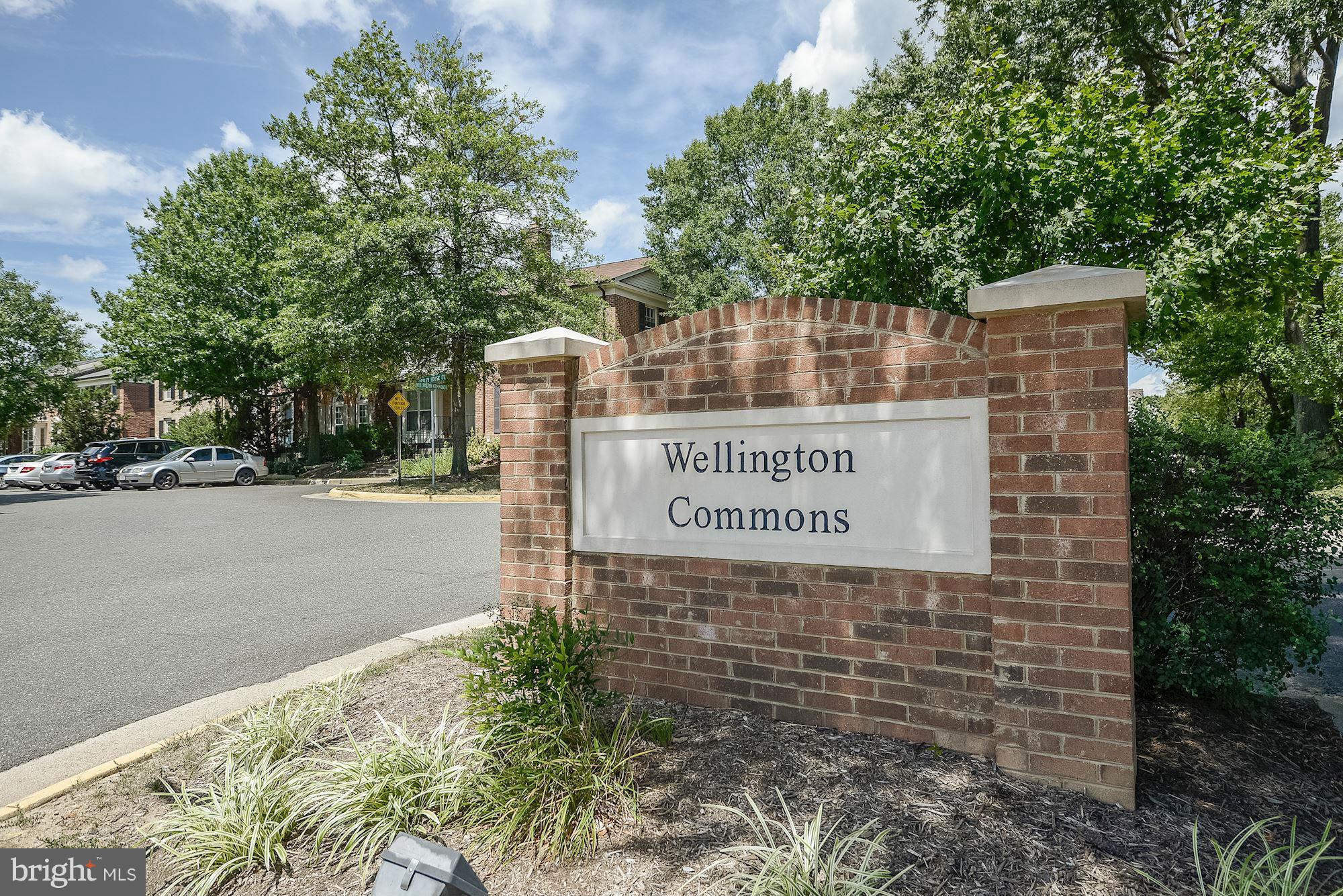WELLINGTON COMMONS - Residential Lease