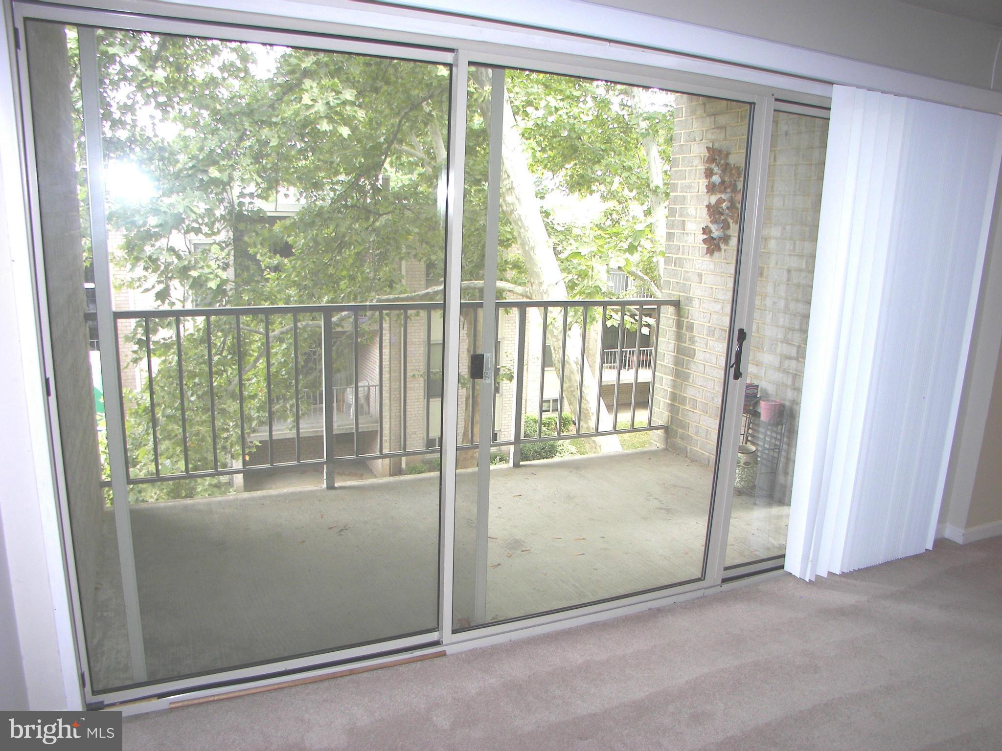 CANTERBURY SQUARE - Residential Lease