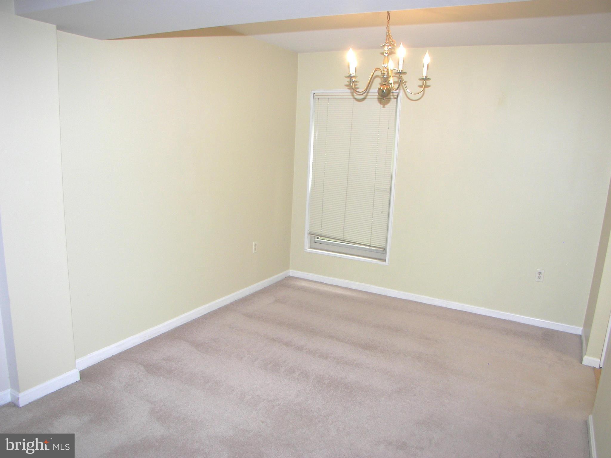 CANTERBURY SQUARE - Residential Lease