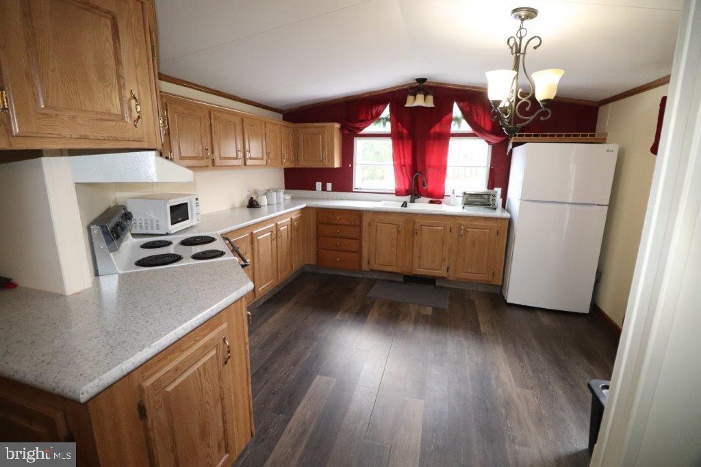 BLUE MT.VIEW PARK - Residential