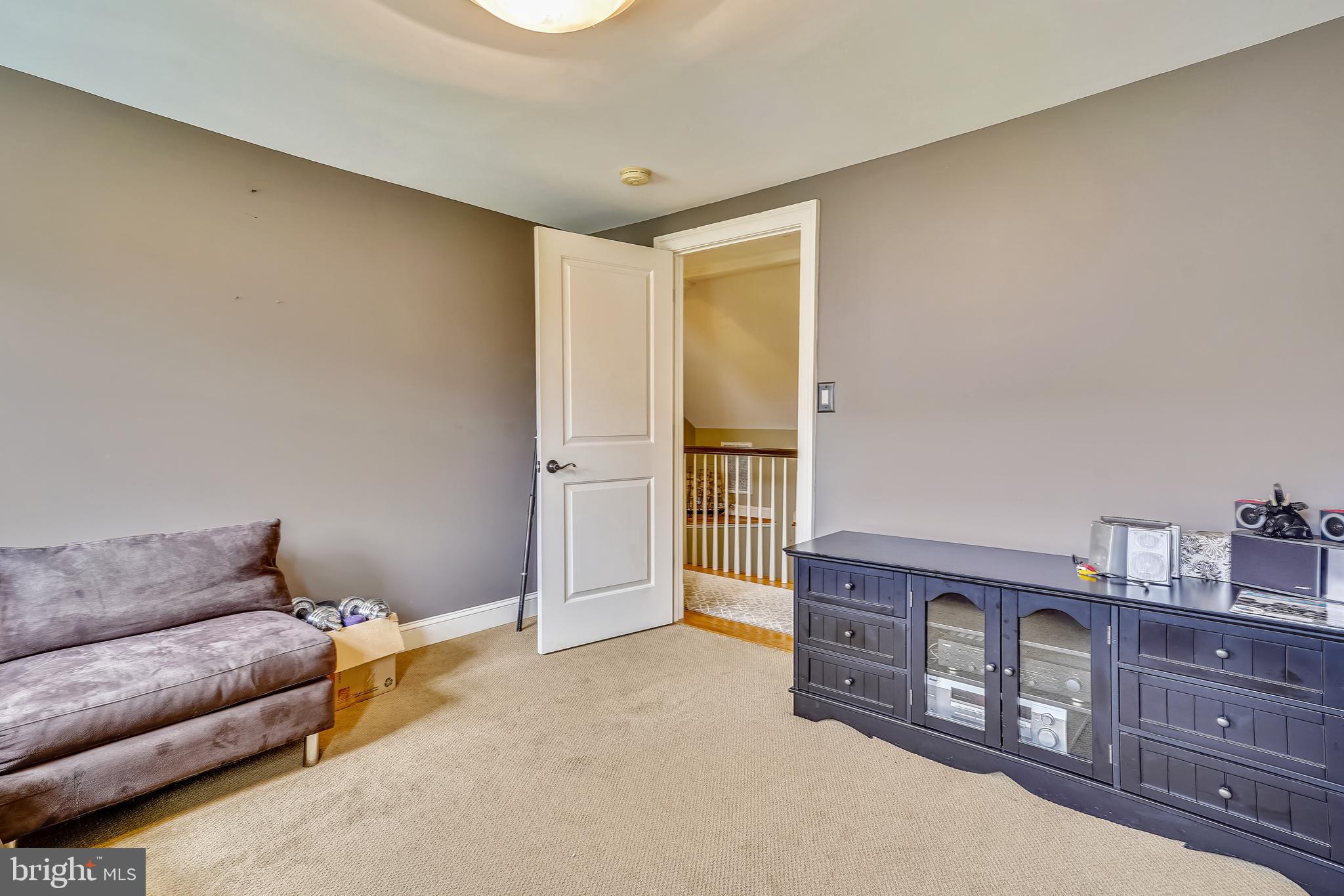 ROSEMONT PARK - Residential