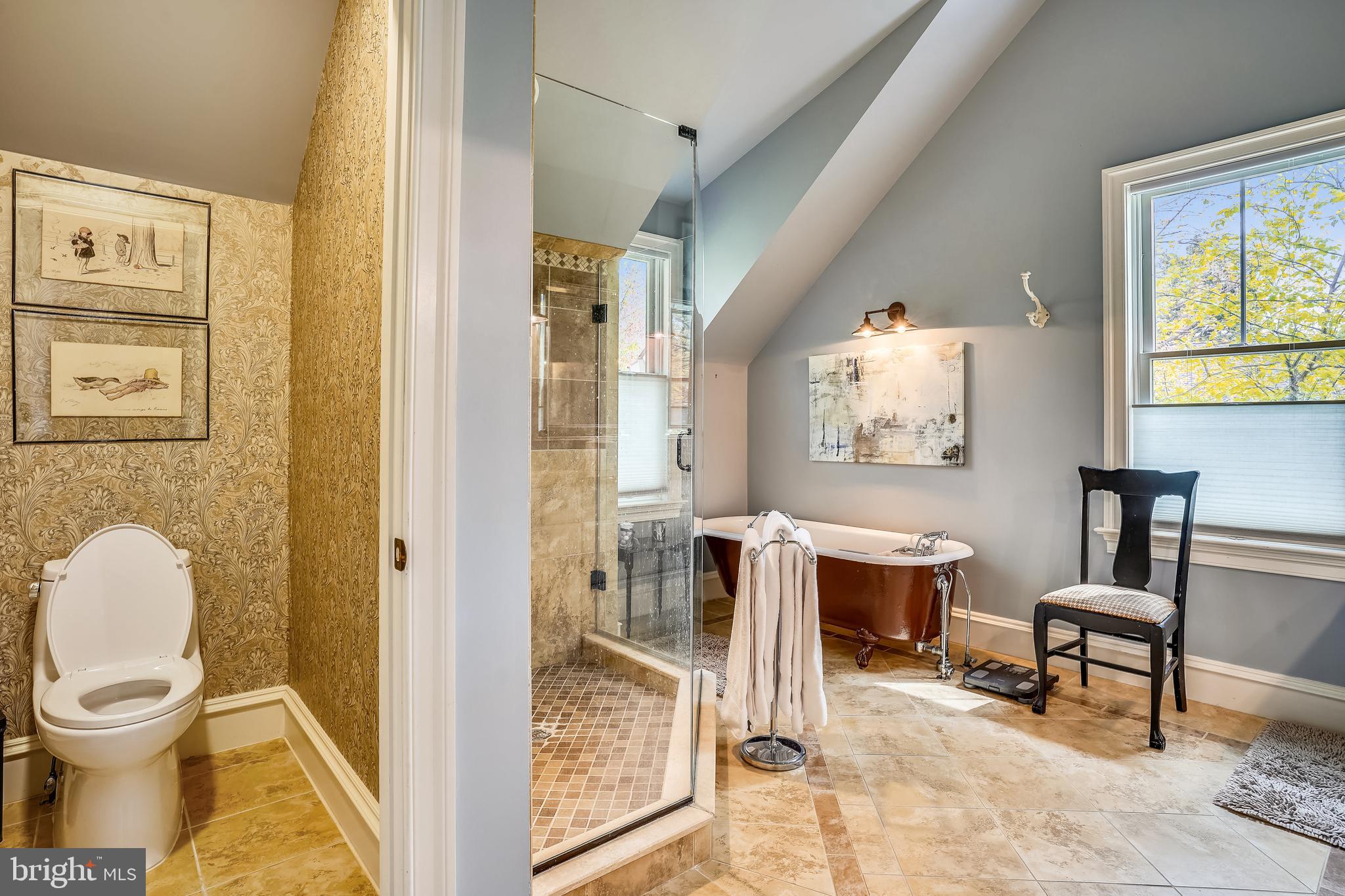 ROSEMONT PARK - Residential