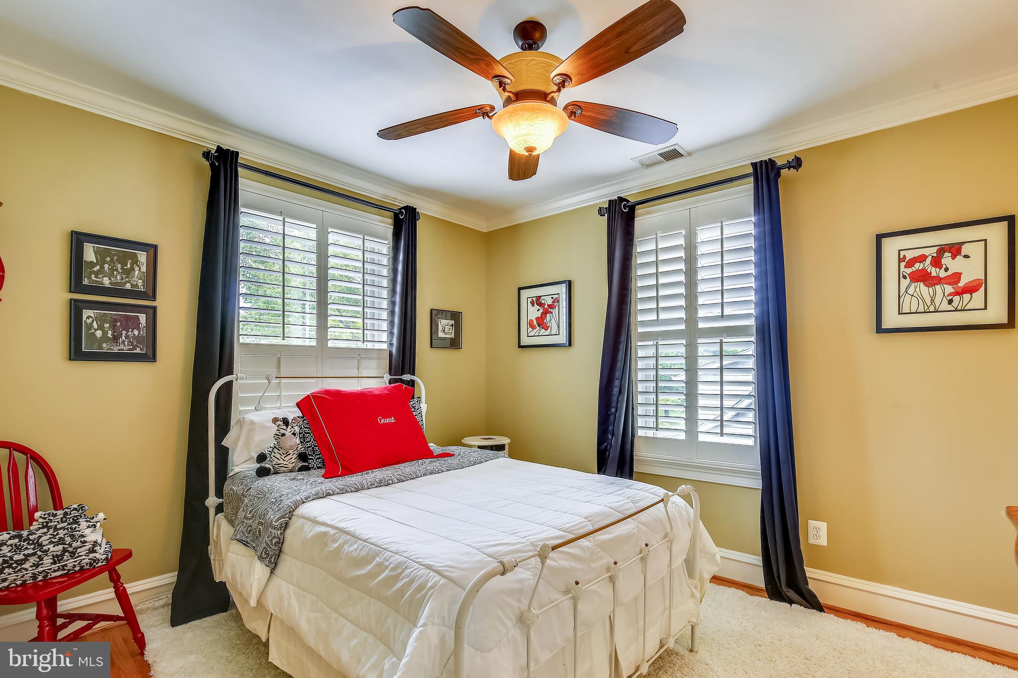 ROSEMONT PARK - Residential