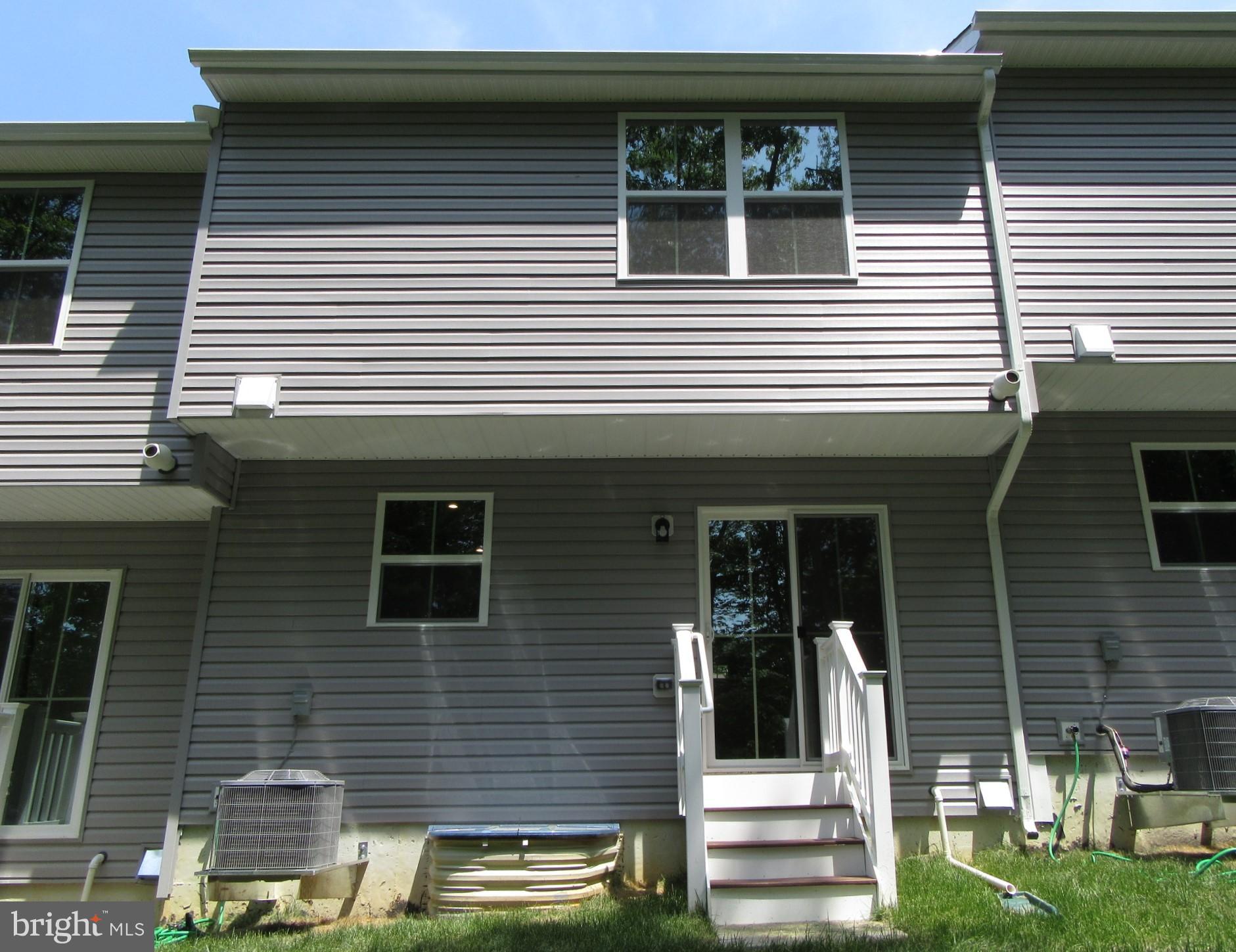 RED HILL - Residential Lease