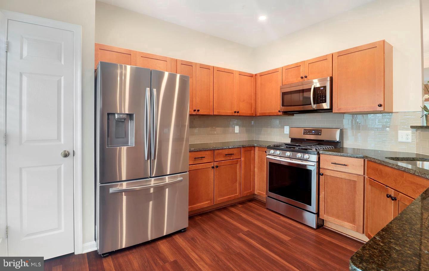 PINEY ORCHARD - Residential