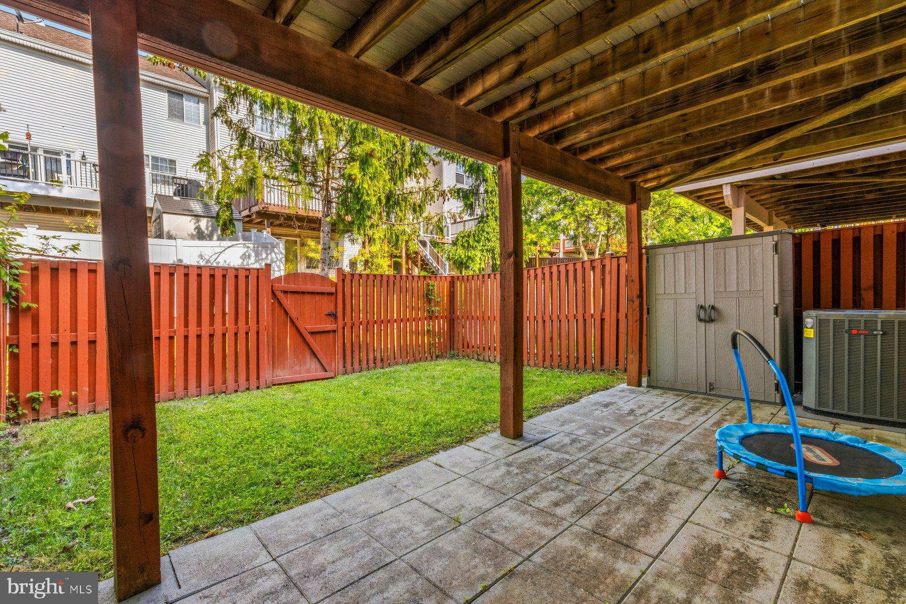 PINEY ORCHARD - Residential