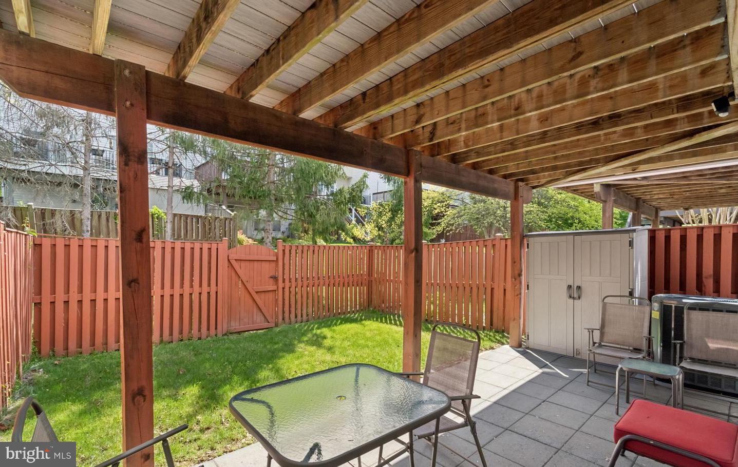PINEY ORCHARD - Residential