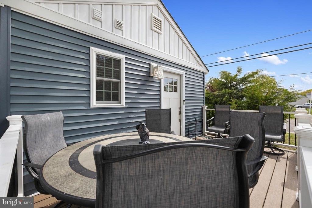 Photo of 324 E Tampa Avenue, VILLAS, NJ 08251 (MLS # NJCM2007194)