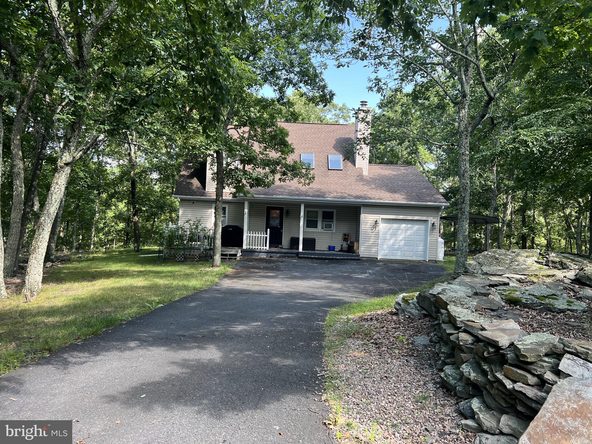 125 MOURNING DOVE COURT