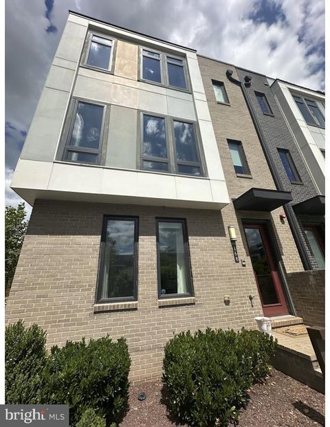 168 IKE DRIVE ALEXANDRIA VA 22314