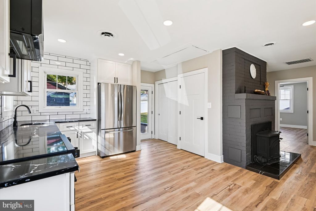 Photo of 233 Farragut Road, ANNAPOLIS, MD 21401 (MLS # MDAA2127740)