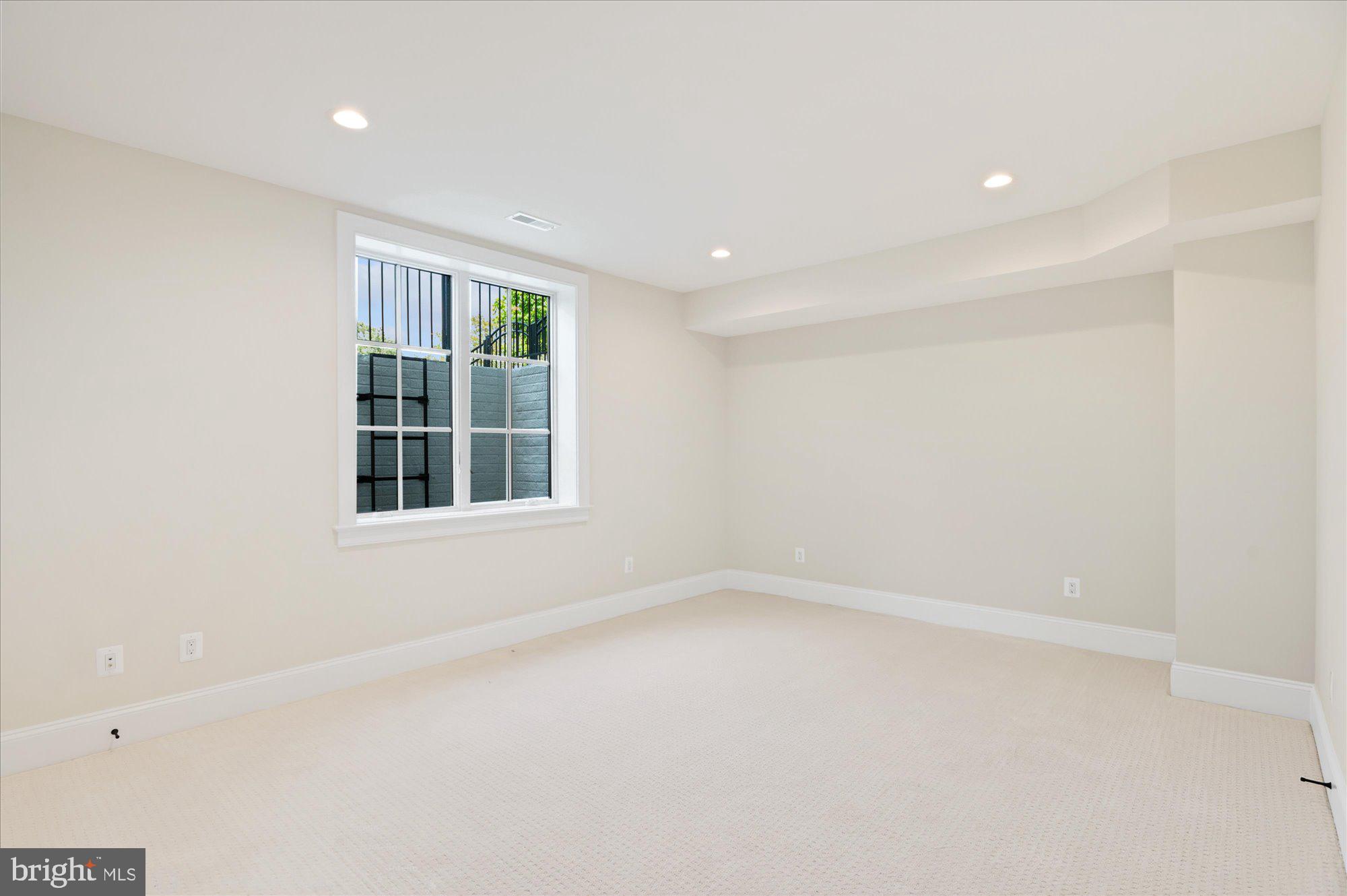 CHESTERBROOK - Residential