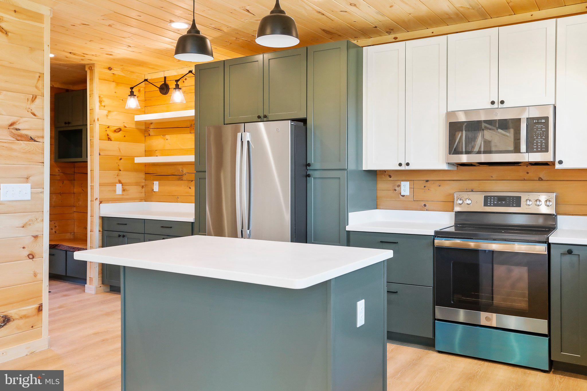 KA KAPON HEIGHTS - Residential