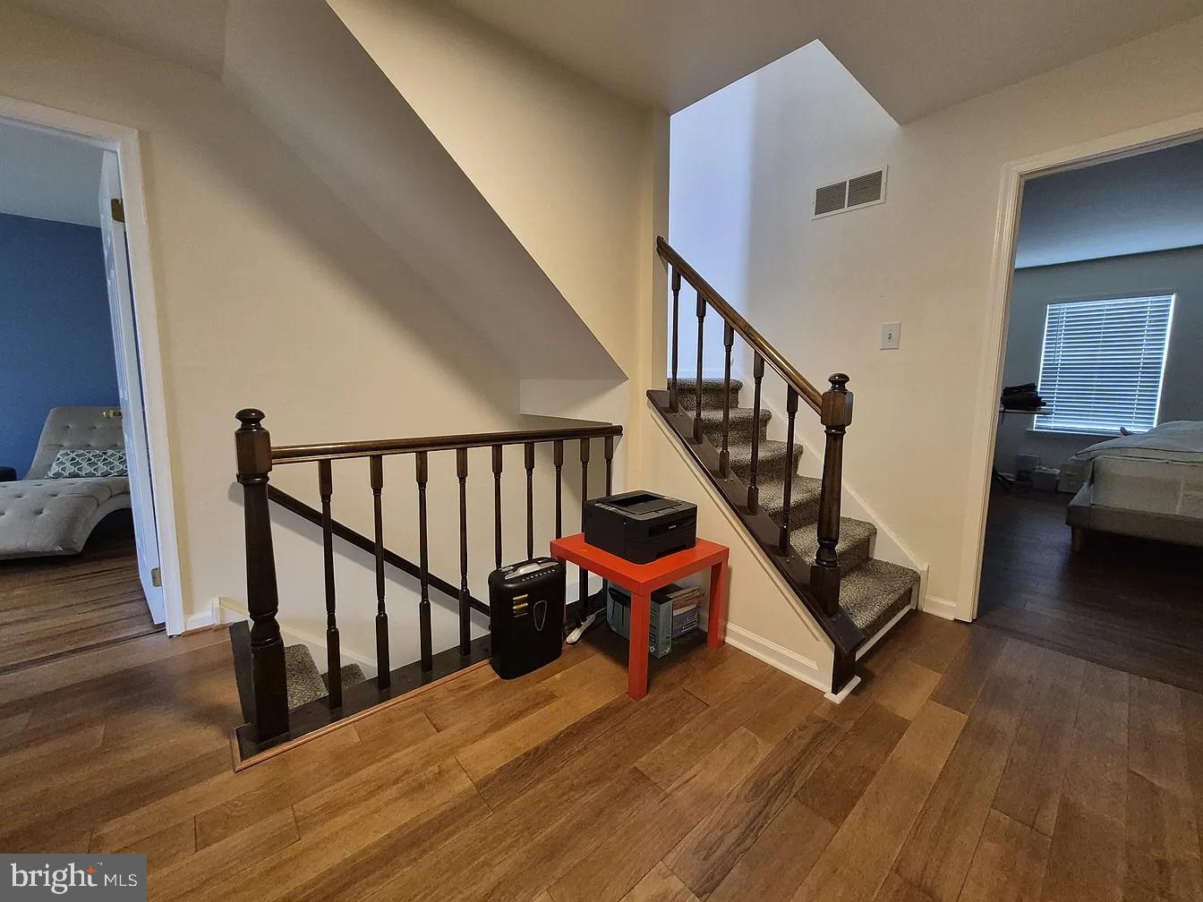 BLUE BELL WOODS - Residential Lease