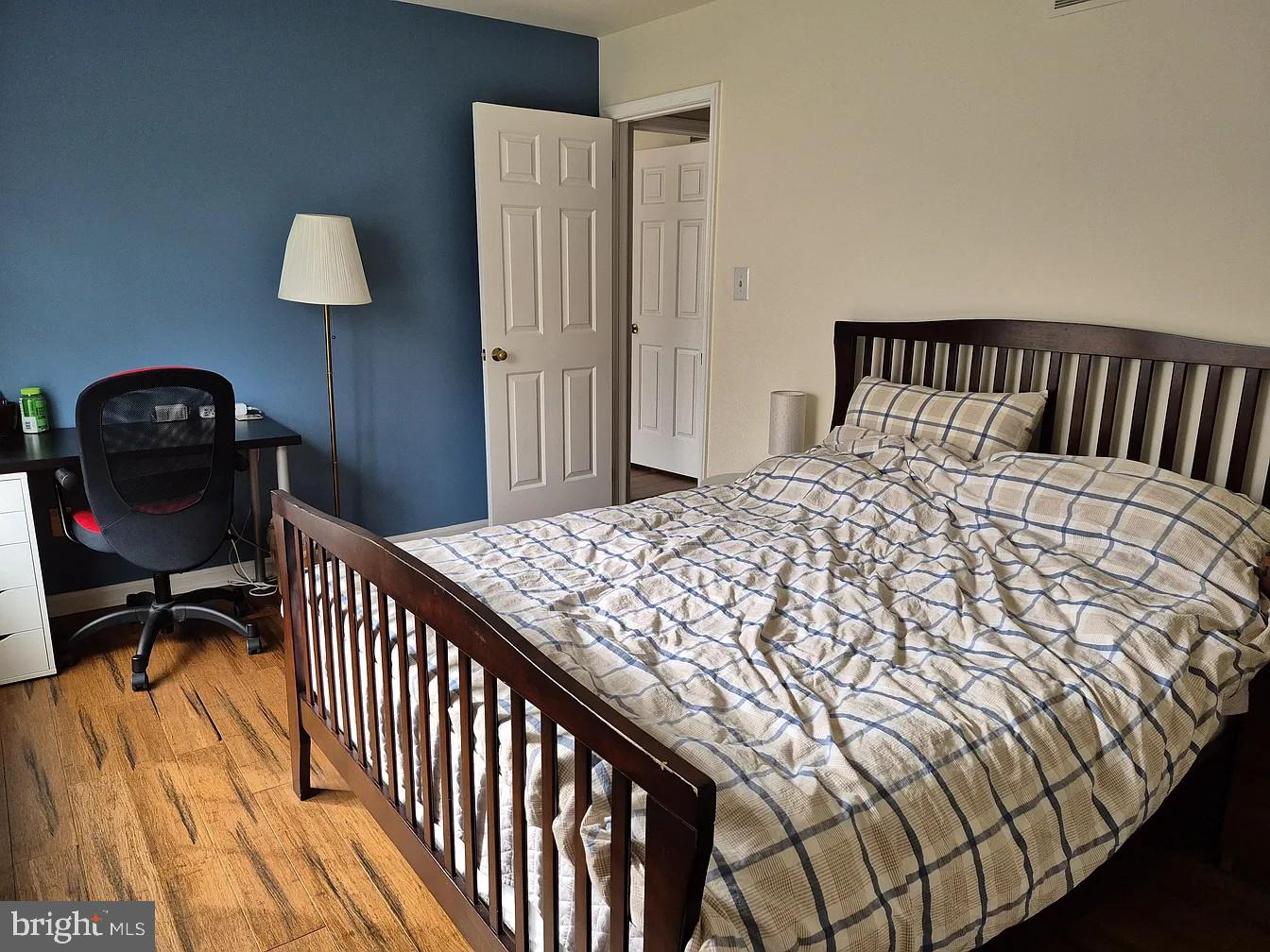 BLUE BELL WOODS - Residential Lease