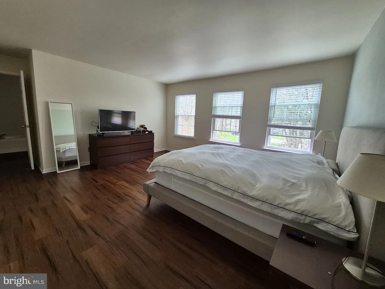 BLUE BELL WOODS - Residential Lease