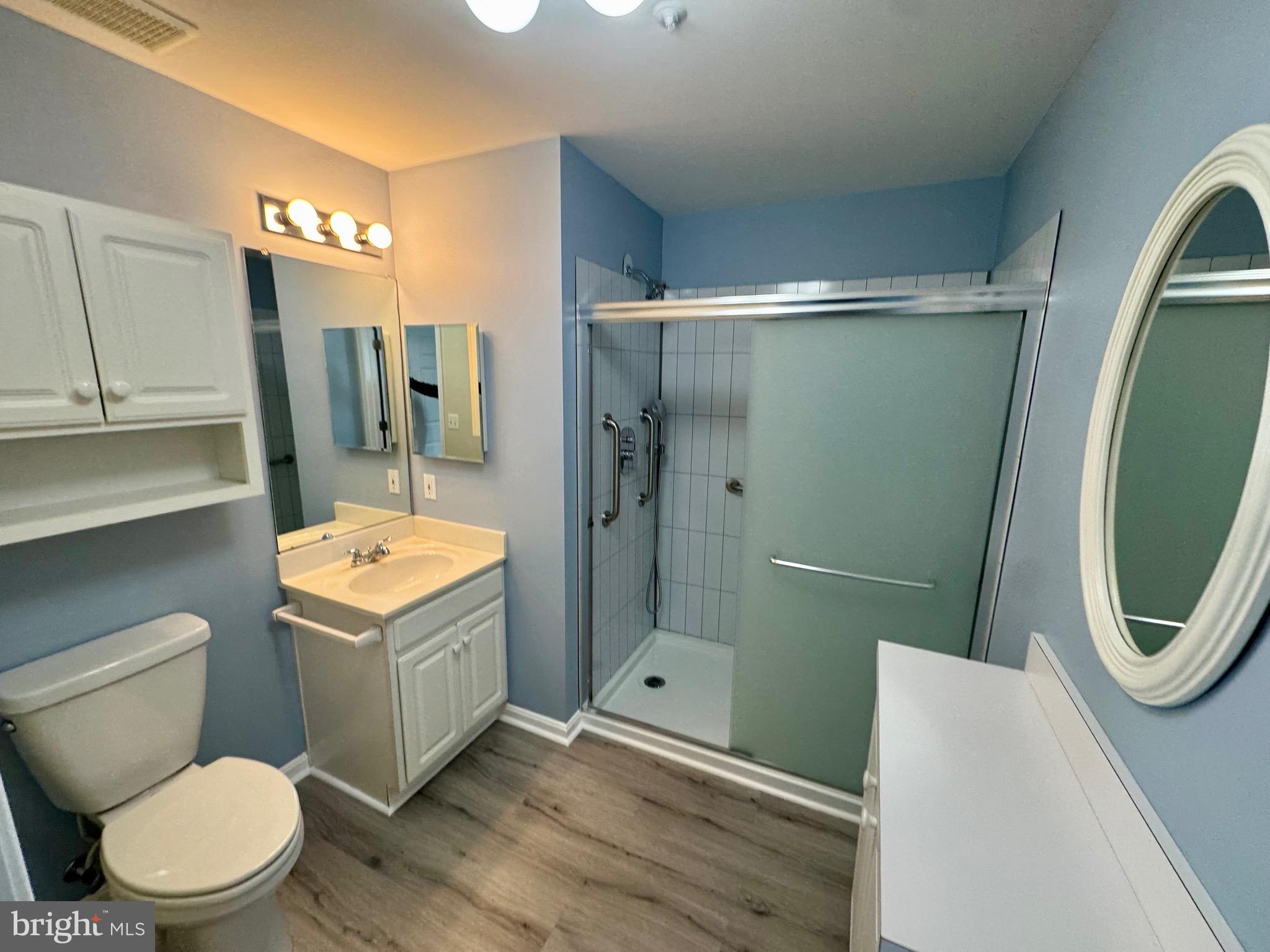 WINIFRED MANOR - Residential