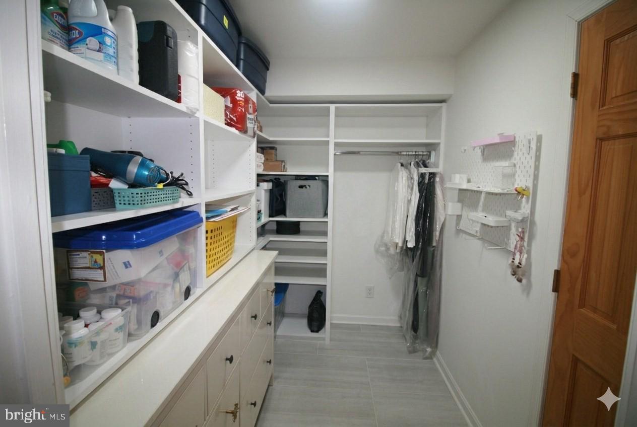 SPRING LAKE - Residential