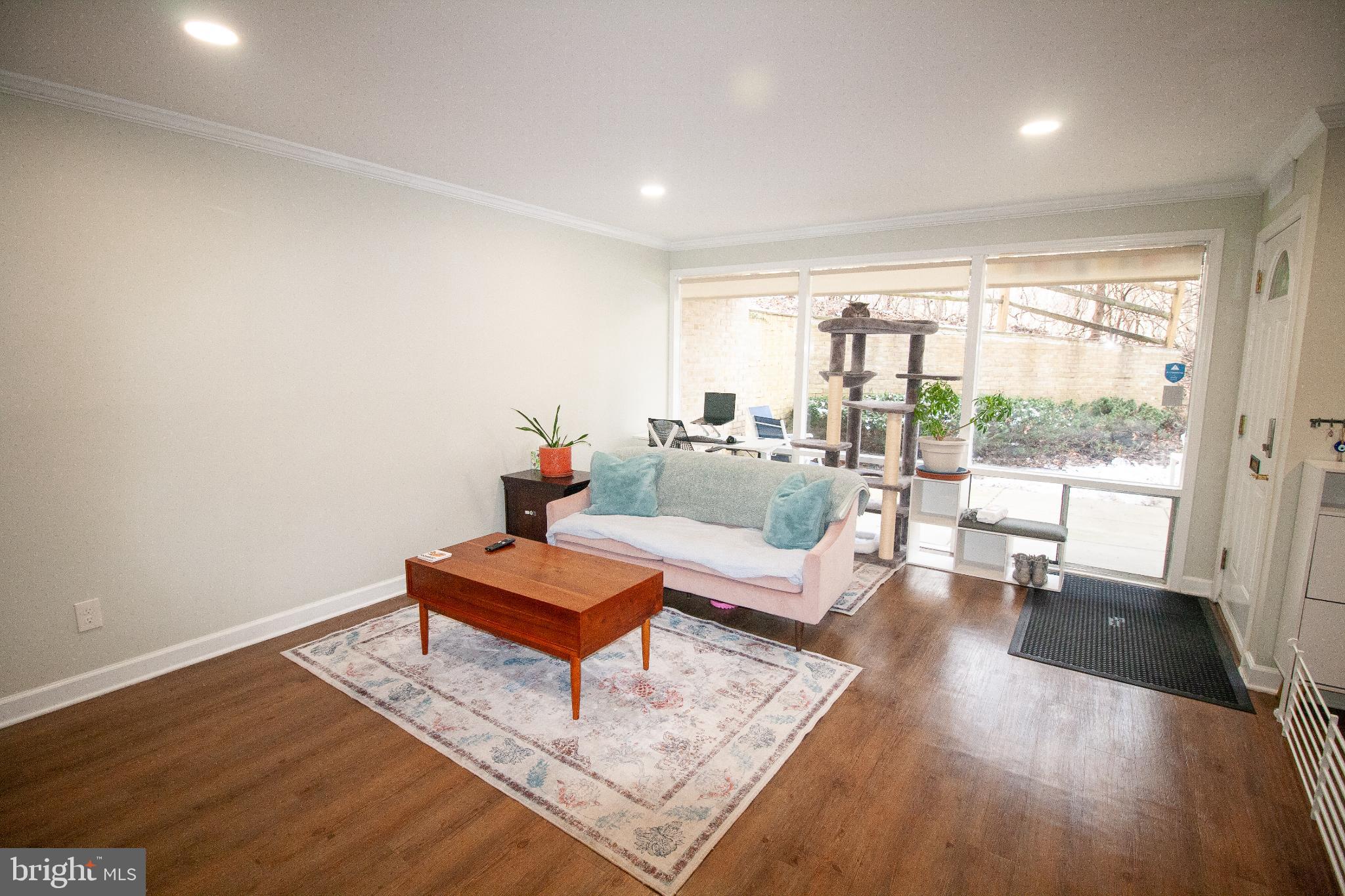 SPRING LAKE - Residential