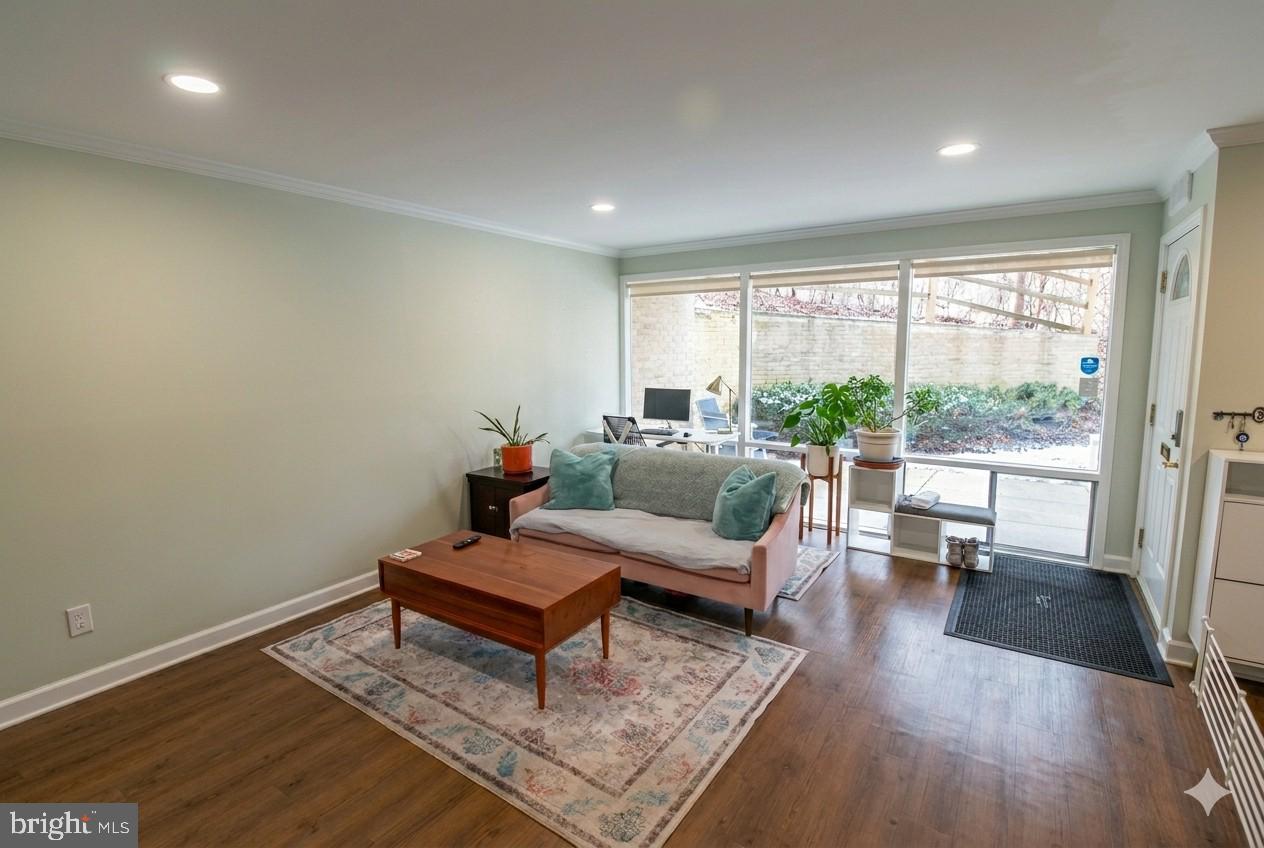 SPRING LAKE - Residential