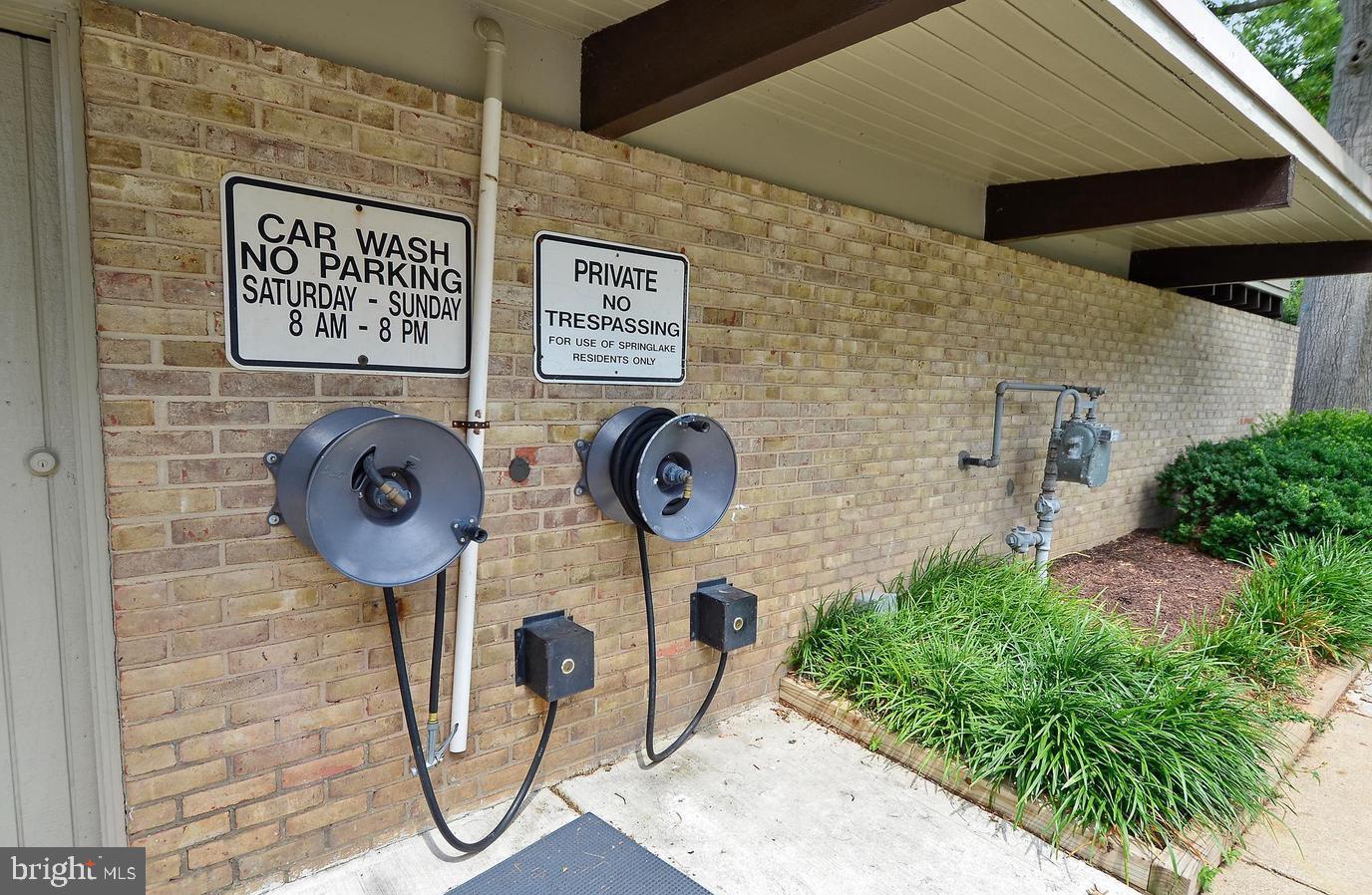 SPRING LAKE - Residential