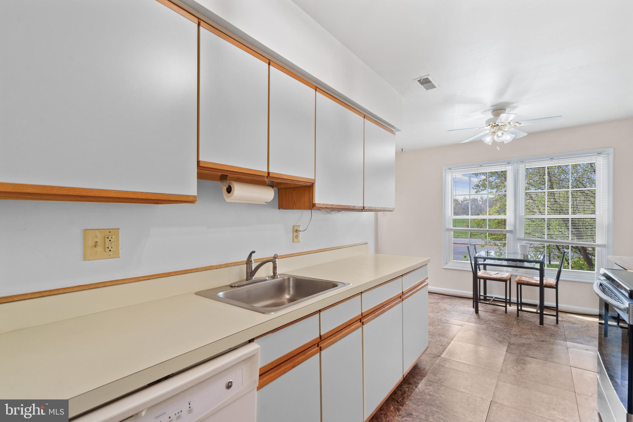 STONINGTON - Residential