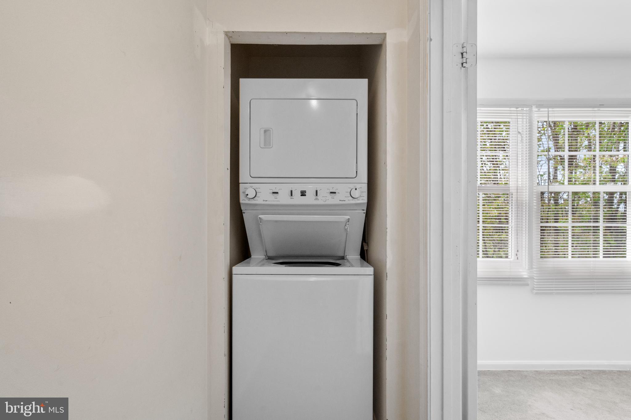 STONINGTON - Residential