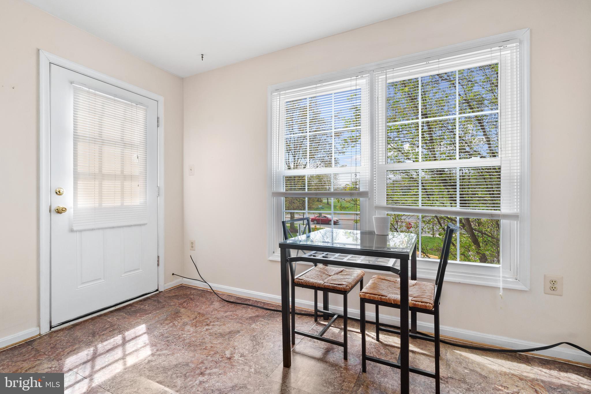 STONINGTON - Residential