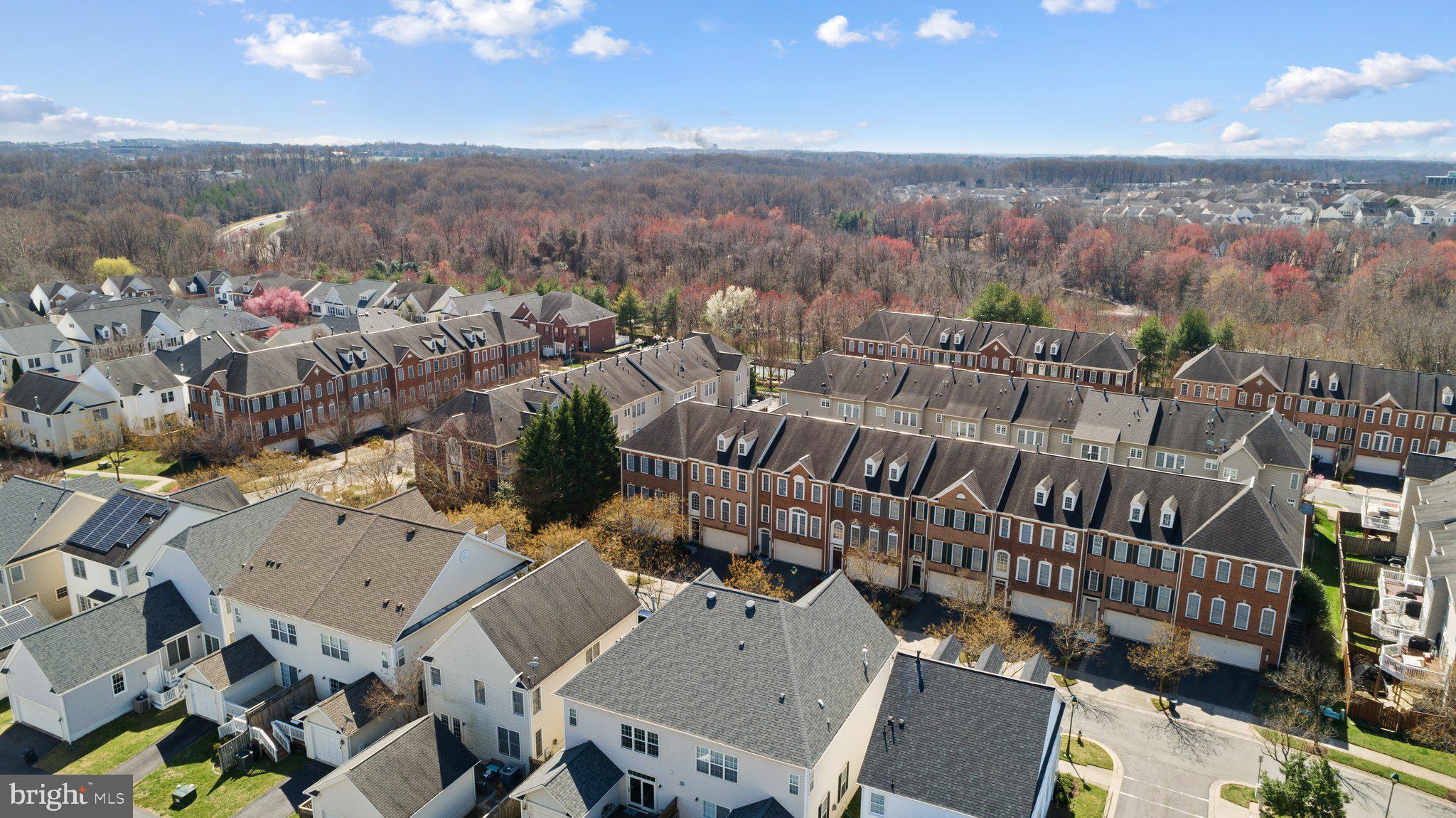 QUINCE ORCHARD PARK - Residential