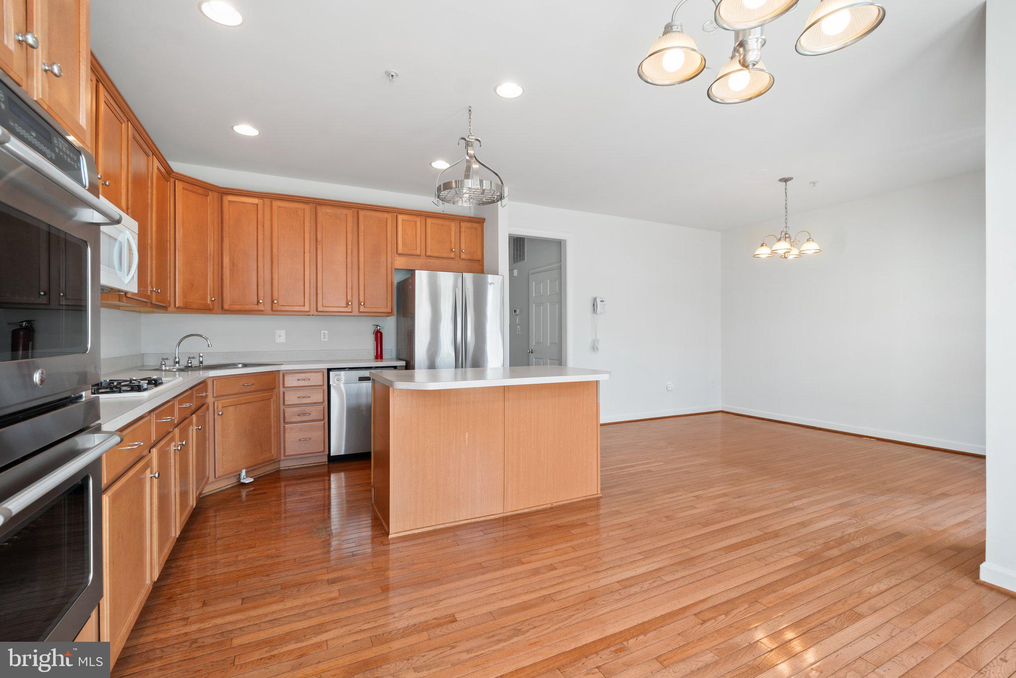 QUINCE ORCHARD PARK - Residential