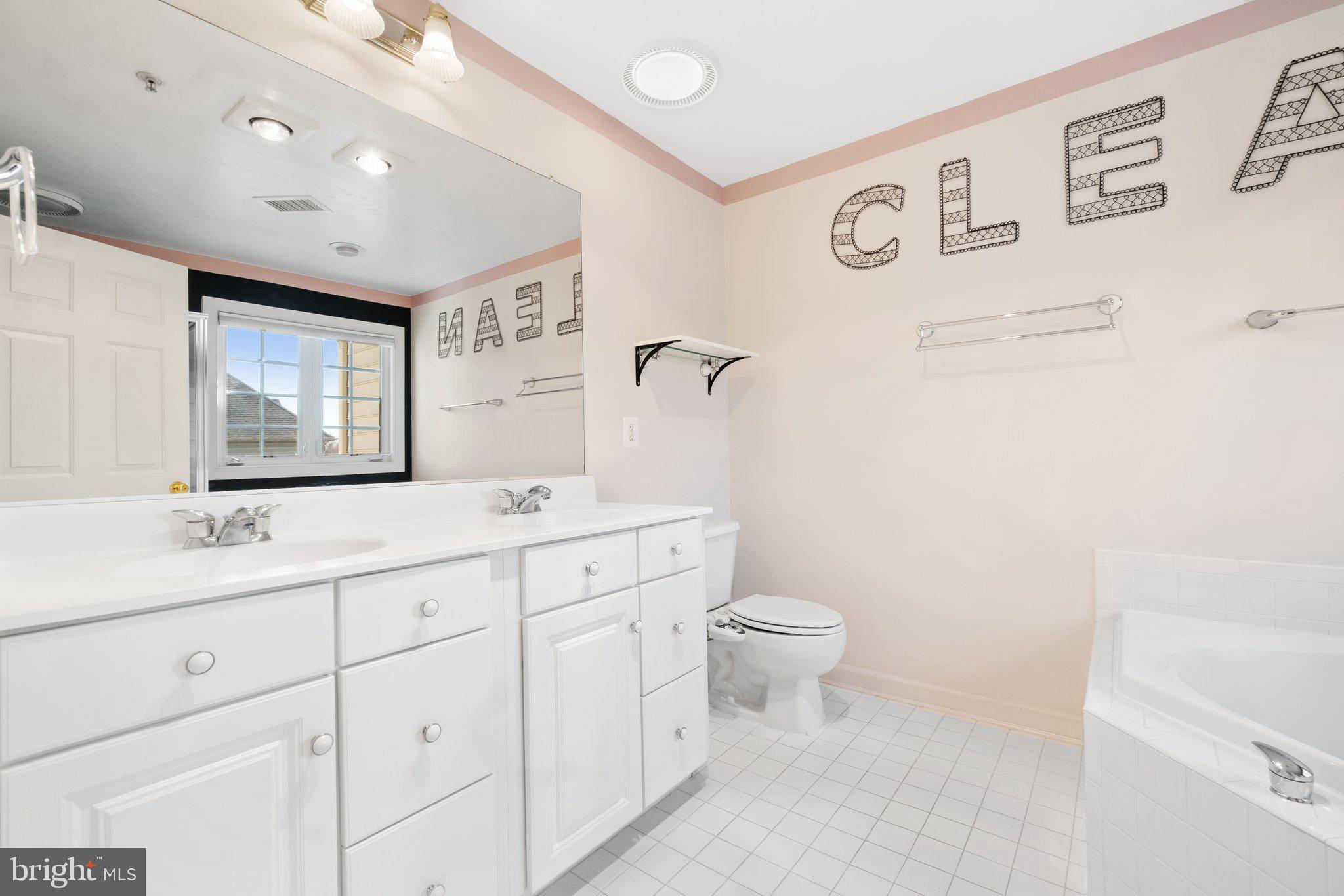 QUINCE ORCHARD PARK - Residential