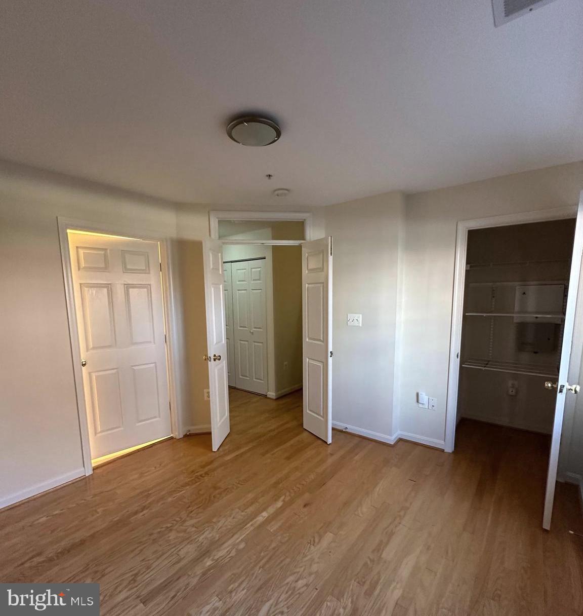 OLD TOWN GREENS - Residential Lease