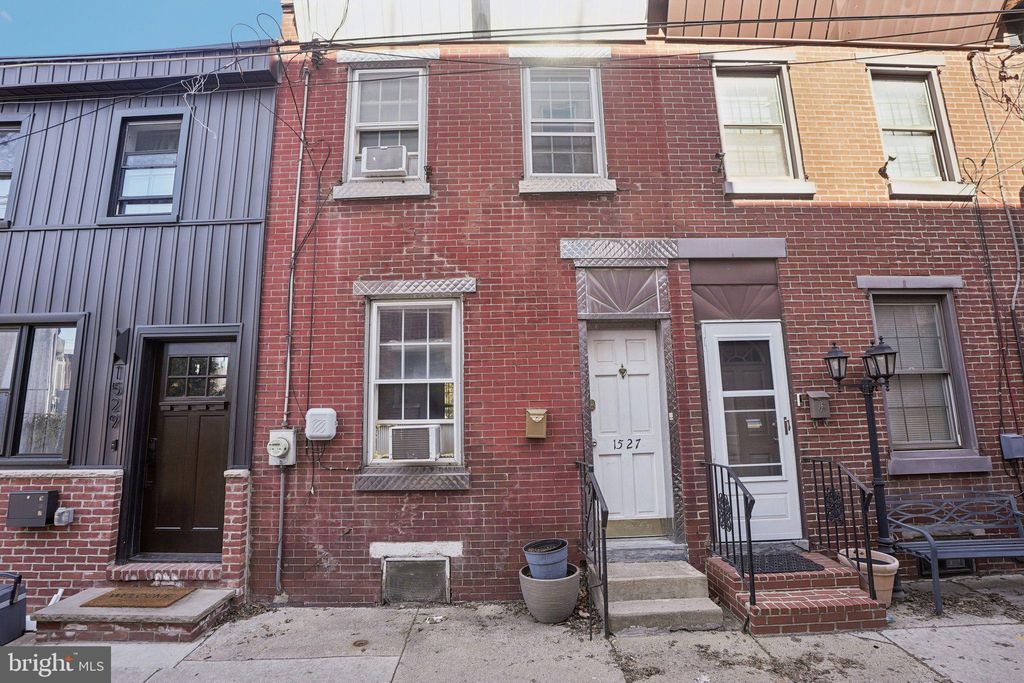 Photo of 1527 Earl Street, PHILADELPHIA, PA 19125 (MLS # PAPH2591650)
