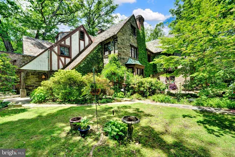 218 Parkside Avenue, Trenton, NJ MLS: NJME2059090