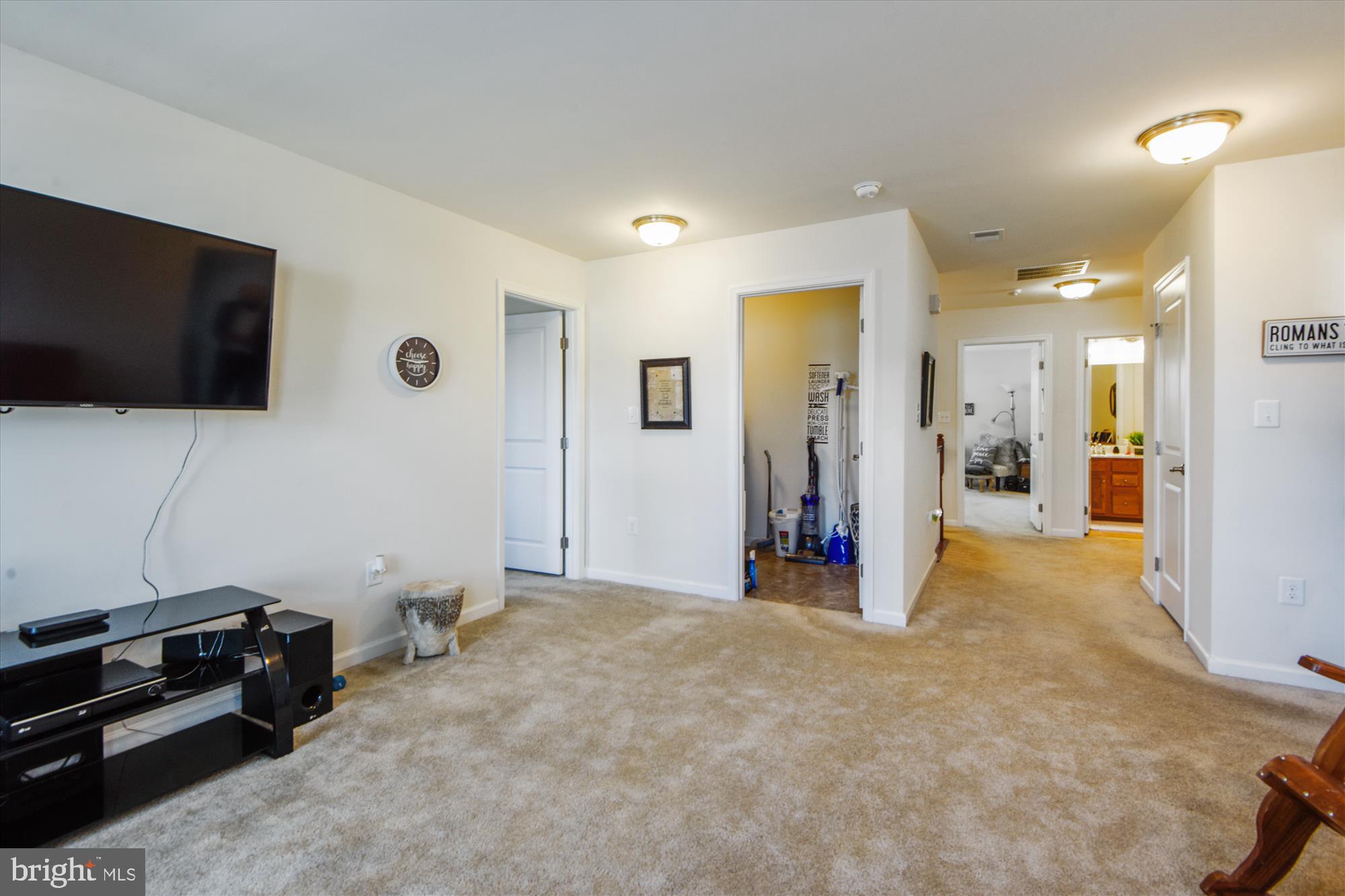 SOUTHGATE - Residential