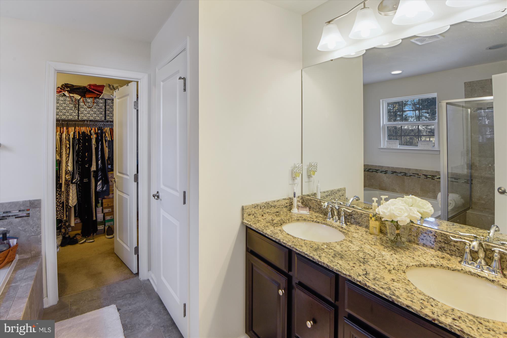 SOUTHGATE - Residential