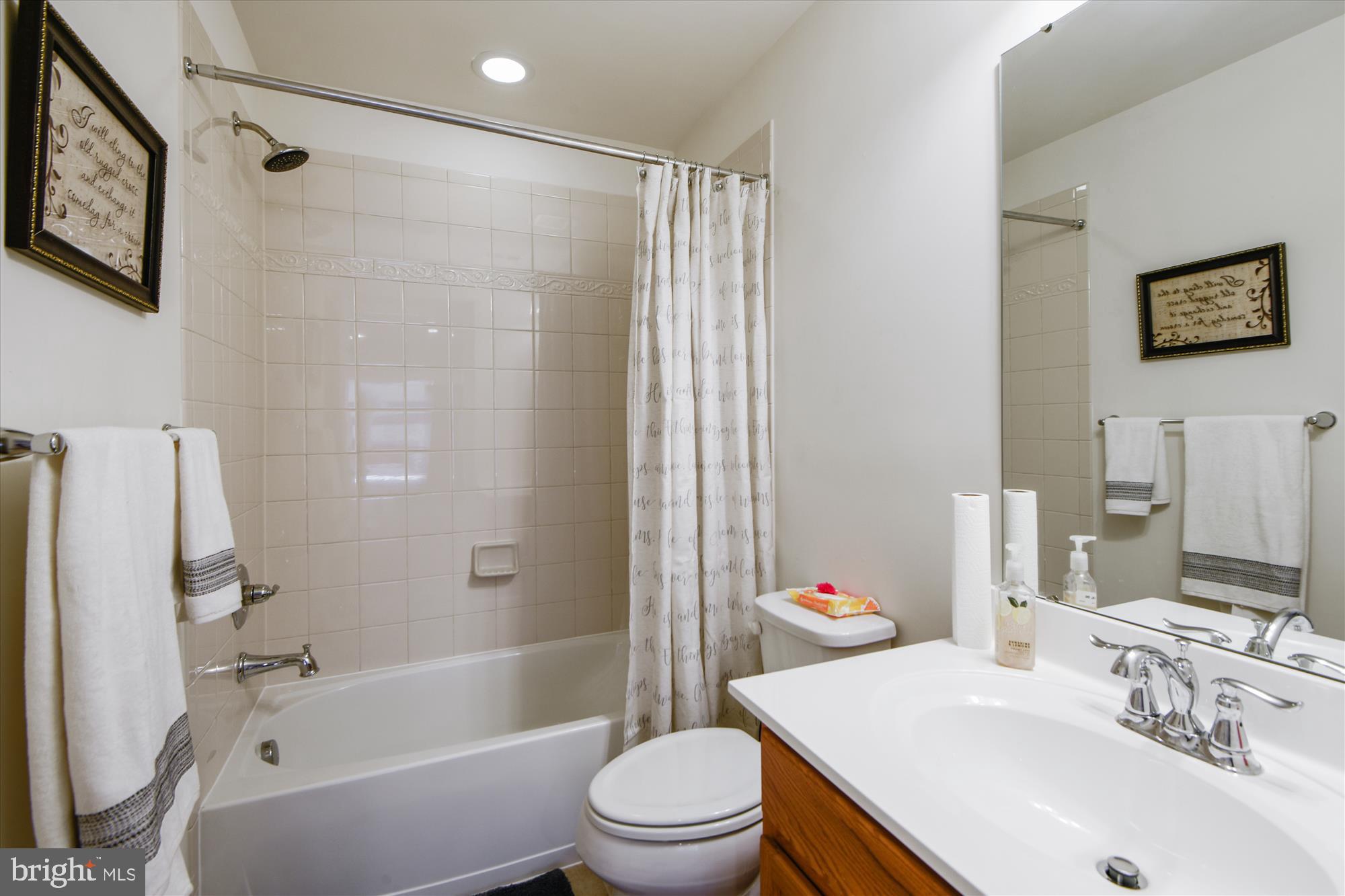 SOUTHGATE - Residential