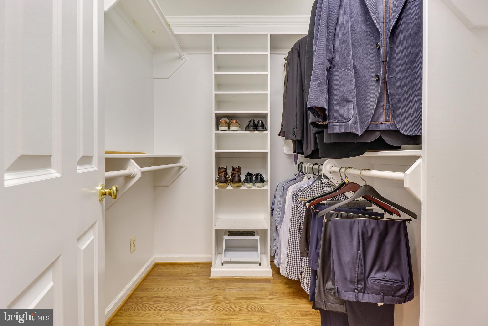 WOODSIDE ESTATES - Residential