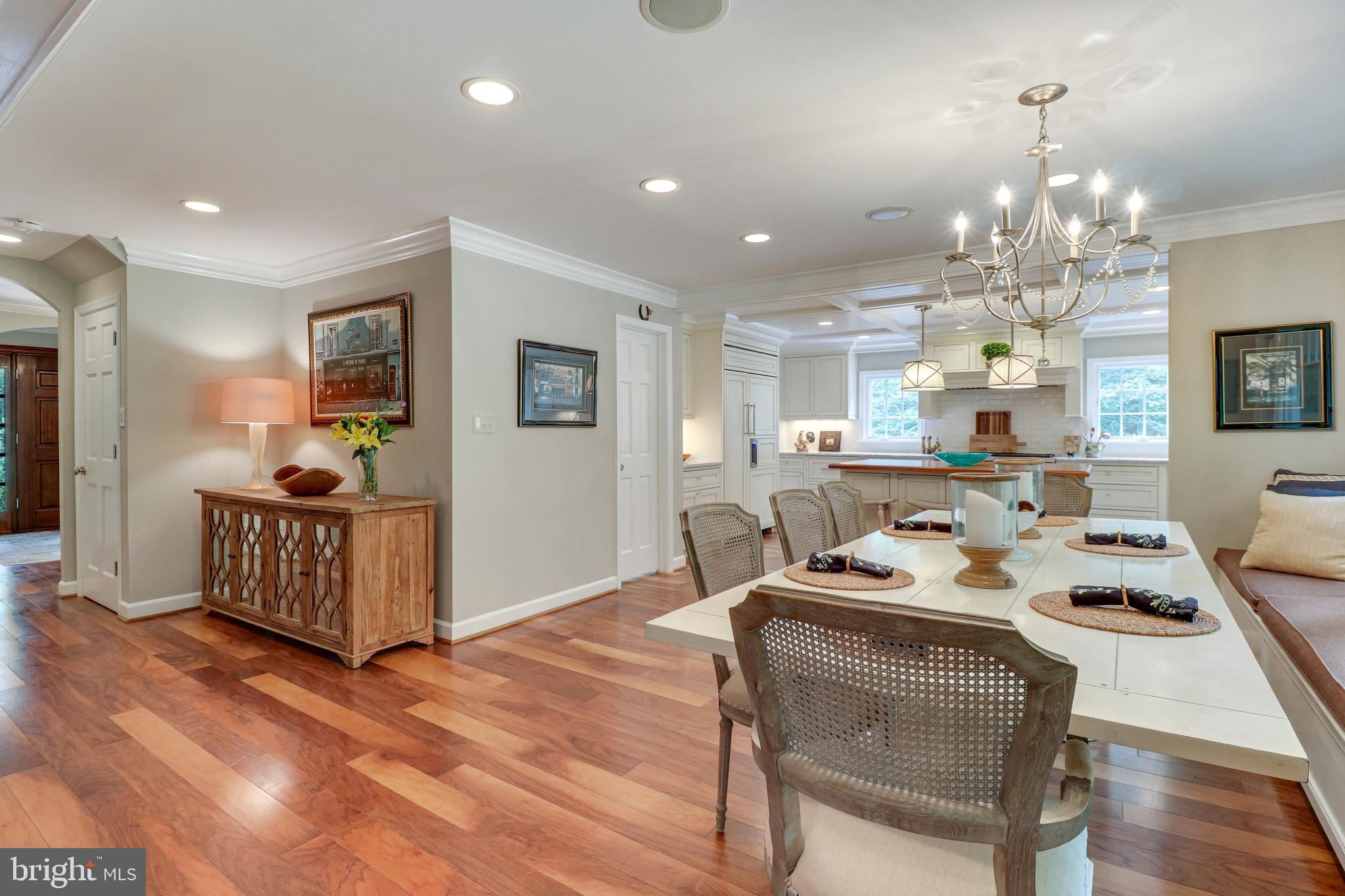 WOODSIDE ESTATES - Residential