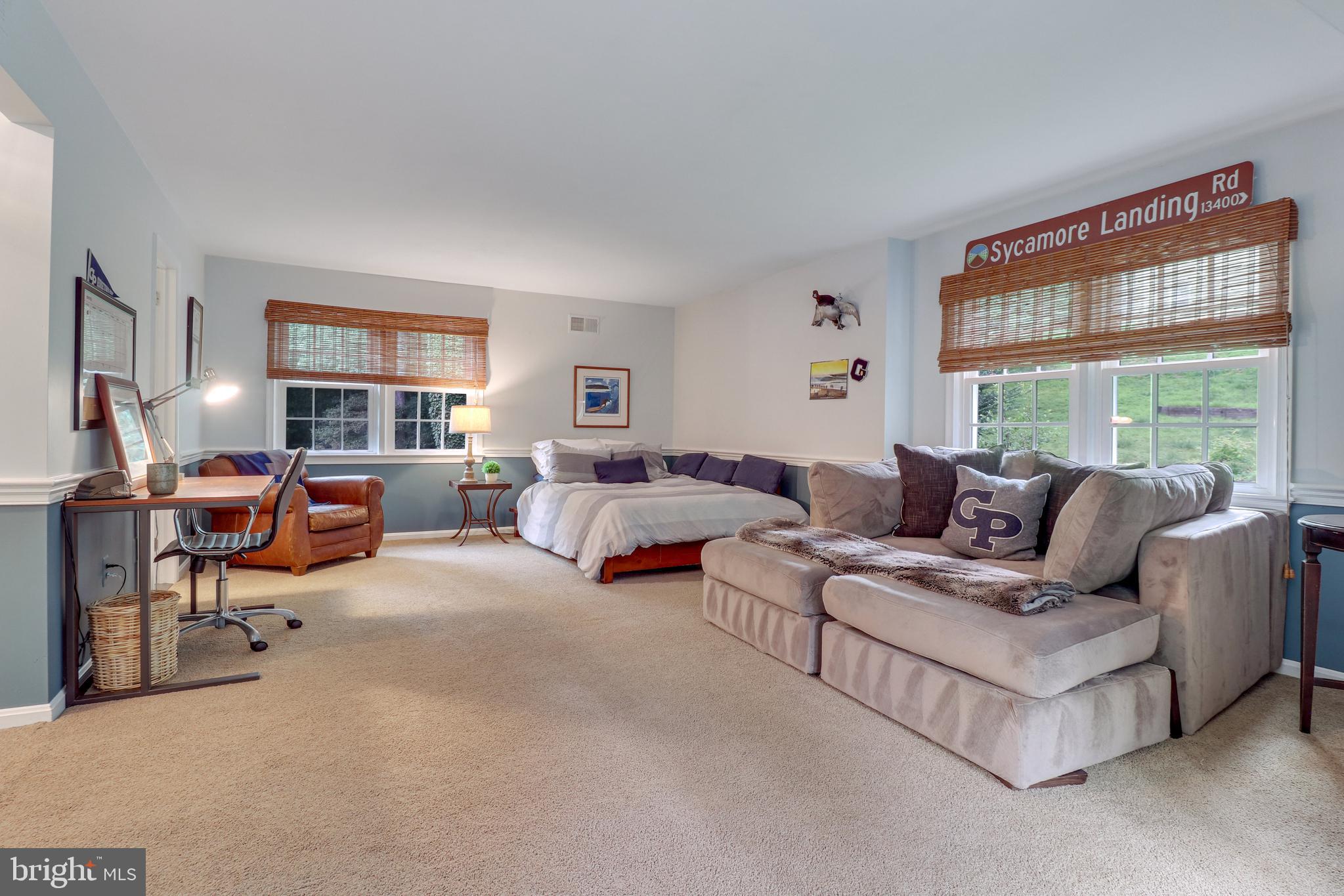 WOODSIDE ESTATES - Residential