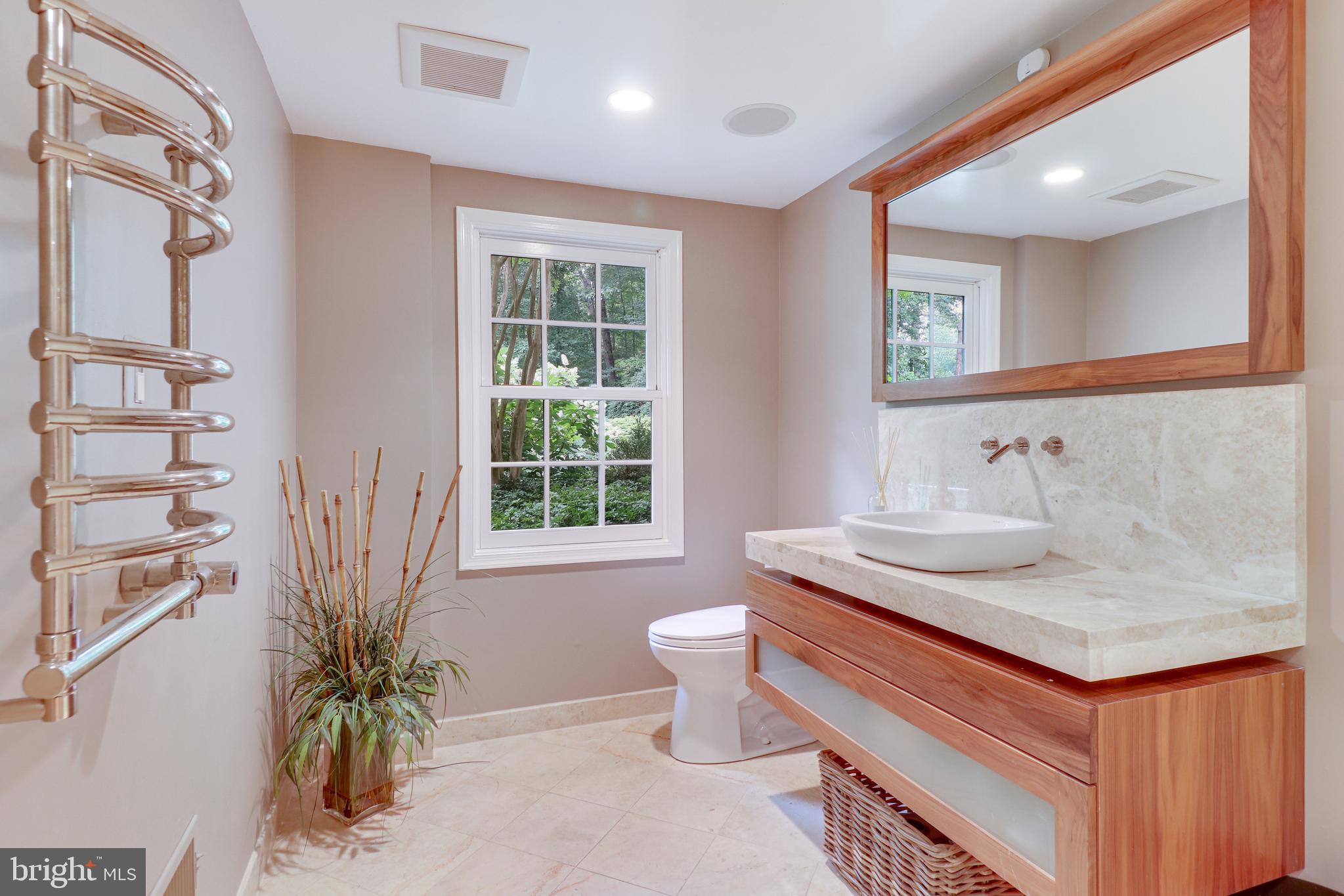 WOODSIDE ESTATES - Residential