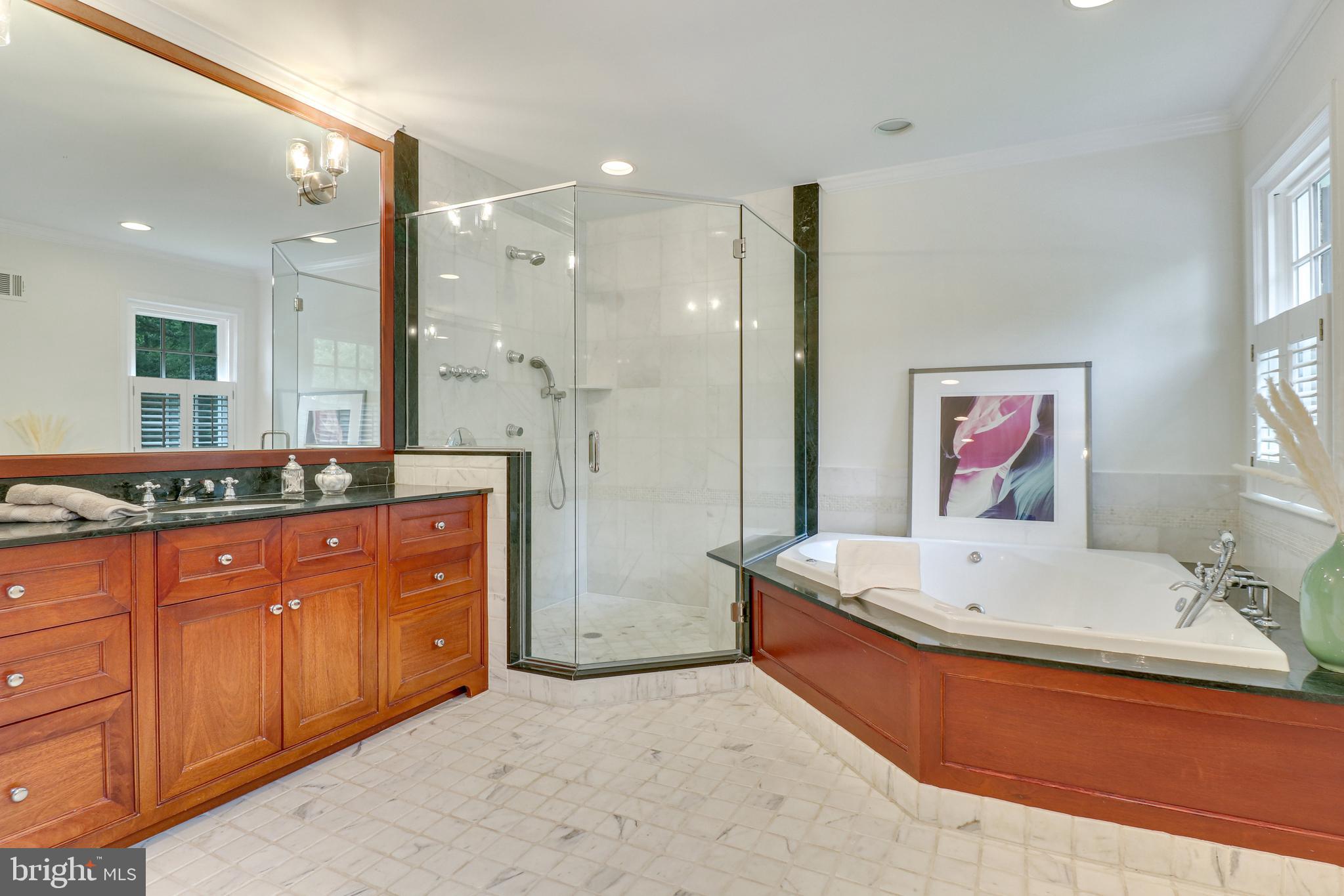 WOODSIDE ESTATES - Residential