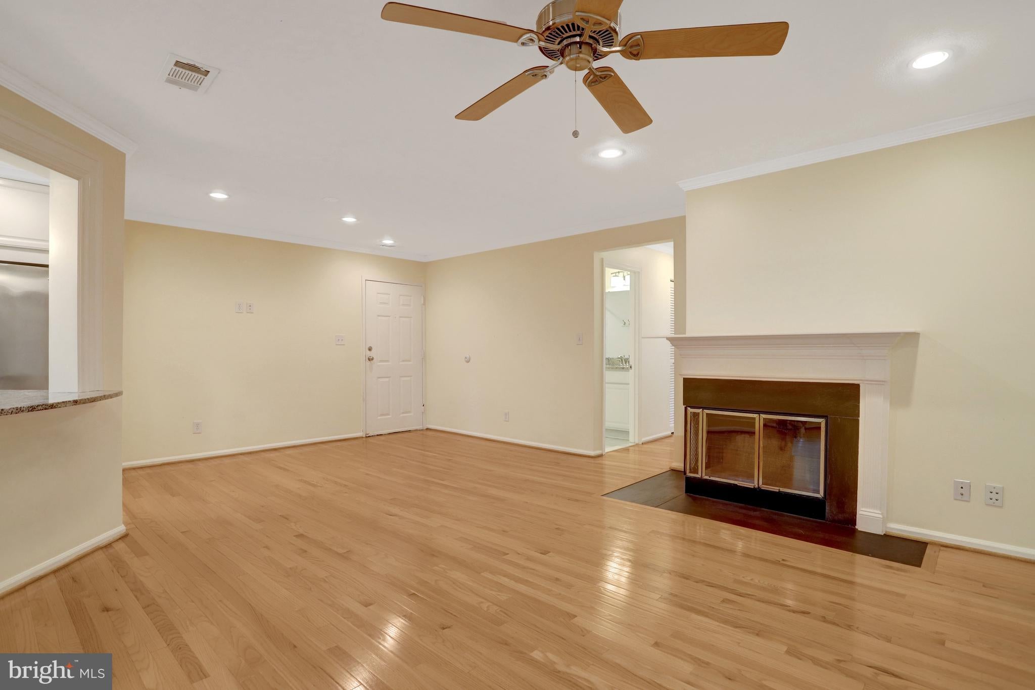 3151 COVEWOOD COURT B