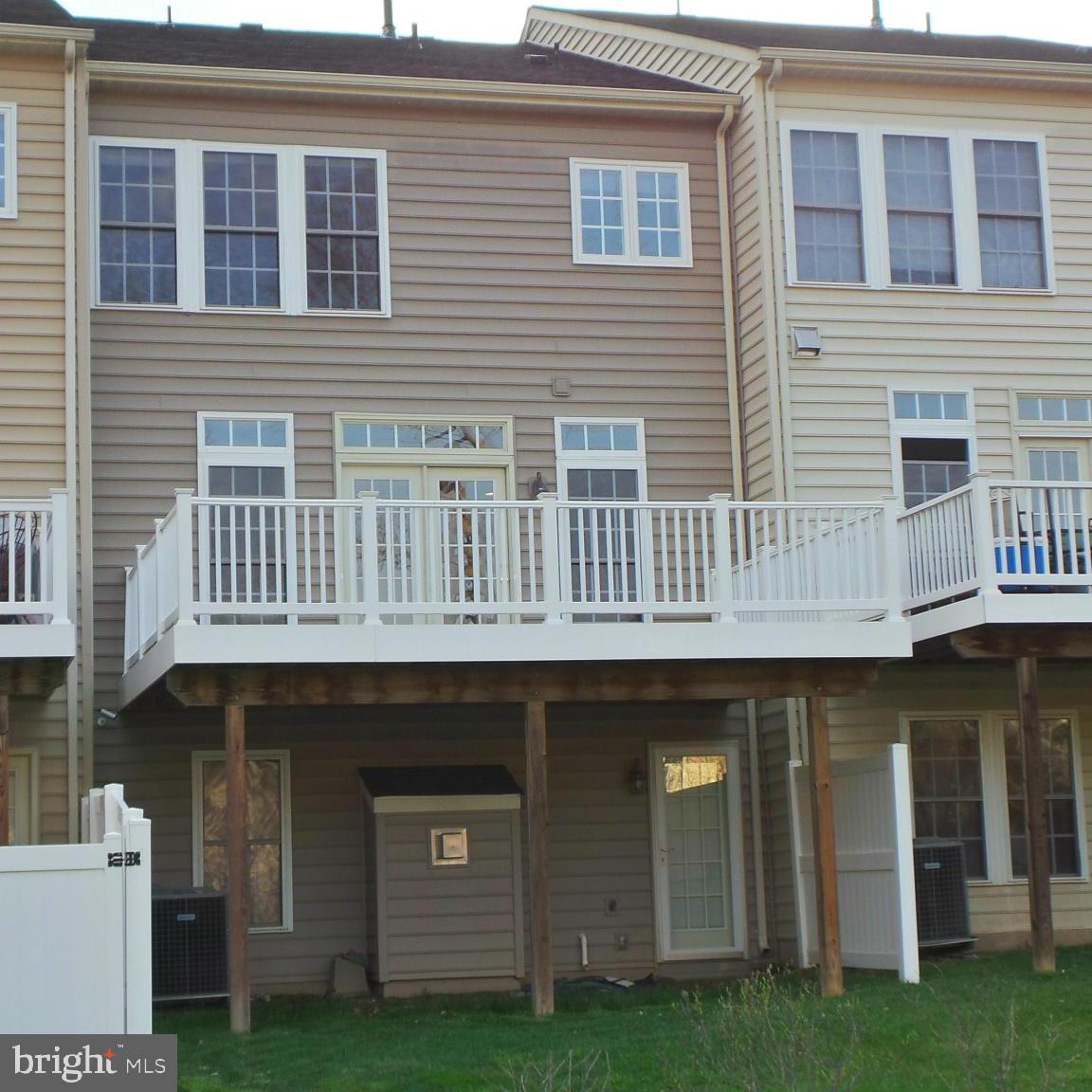 VILLAGES OF DORCHESTER - Residential Lease