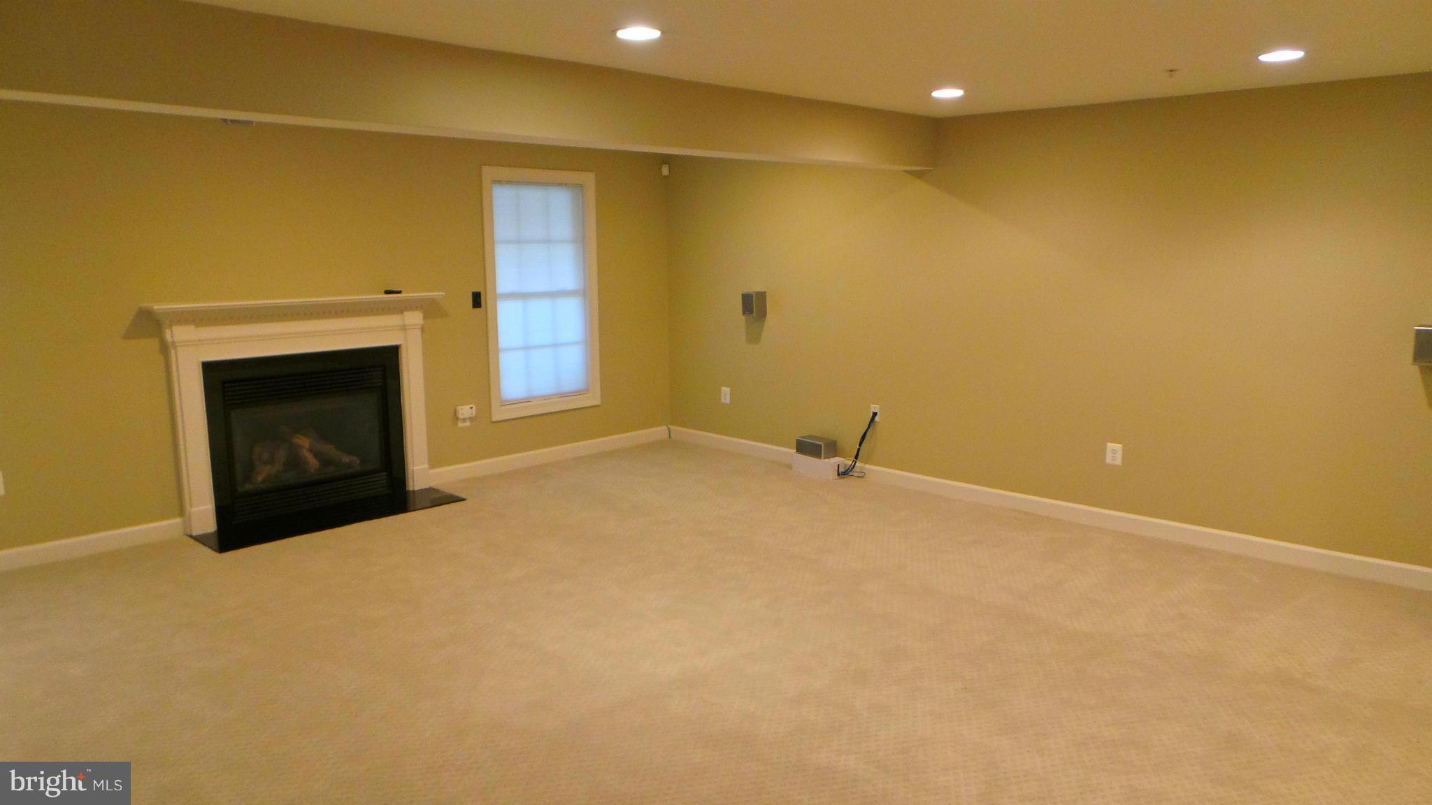 VILLAGES OF DORCHESTER - Residential Lease