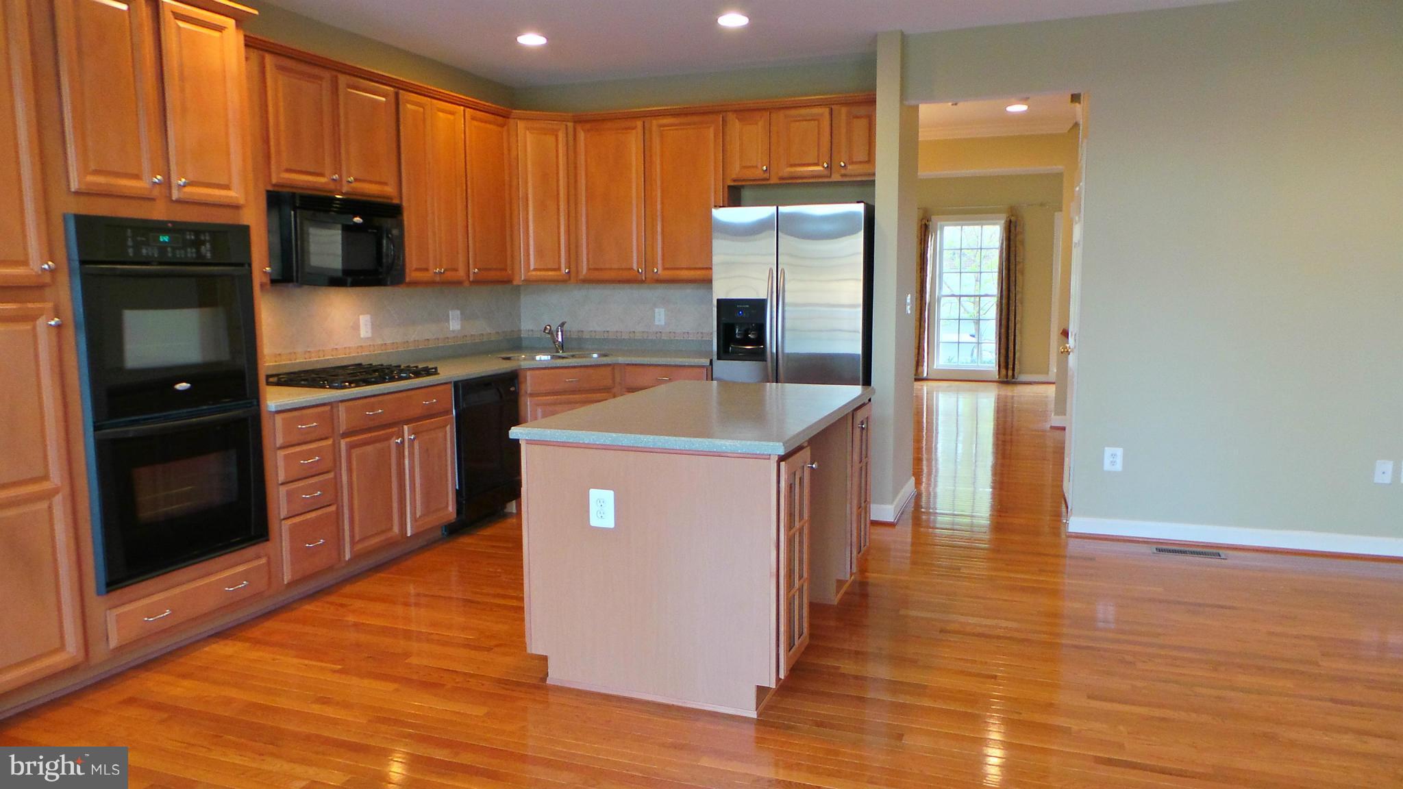 VILLAGES OF DORCHESTER - Residential Lease