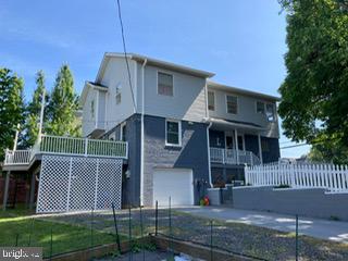 2637 N GREENBRIER STREET