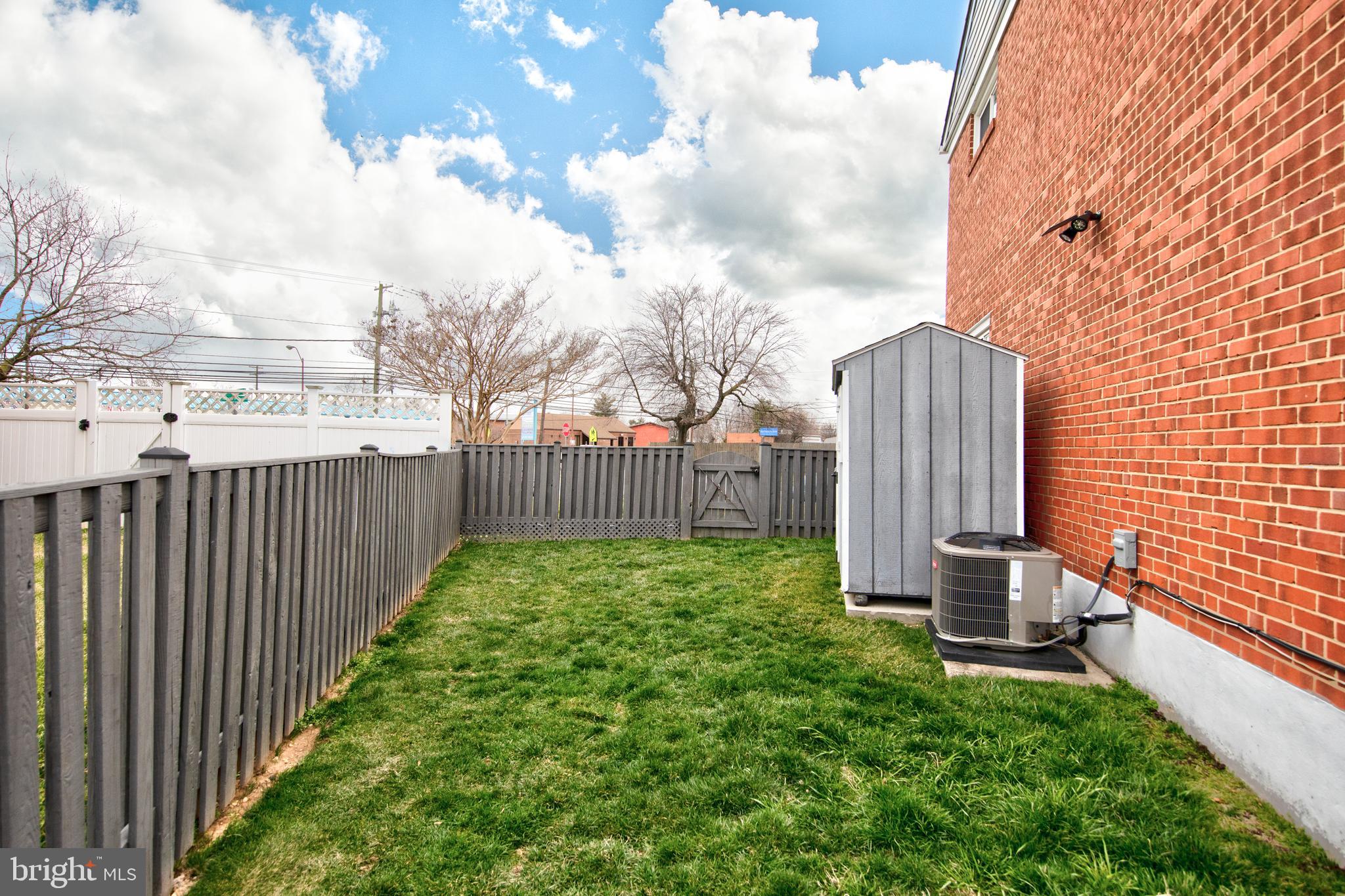 CHARLESMONT - Residential