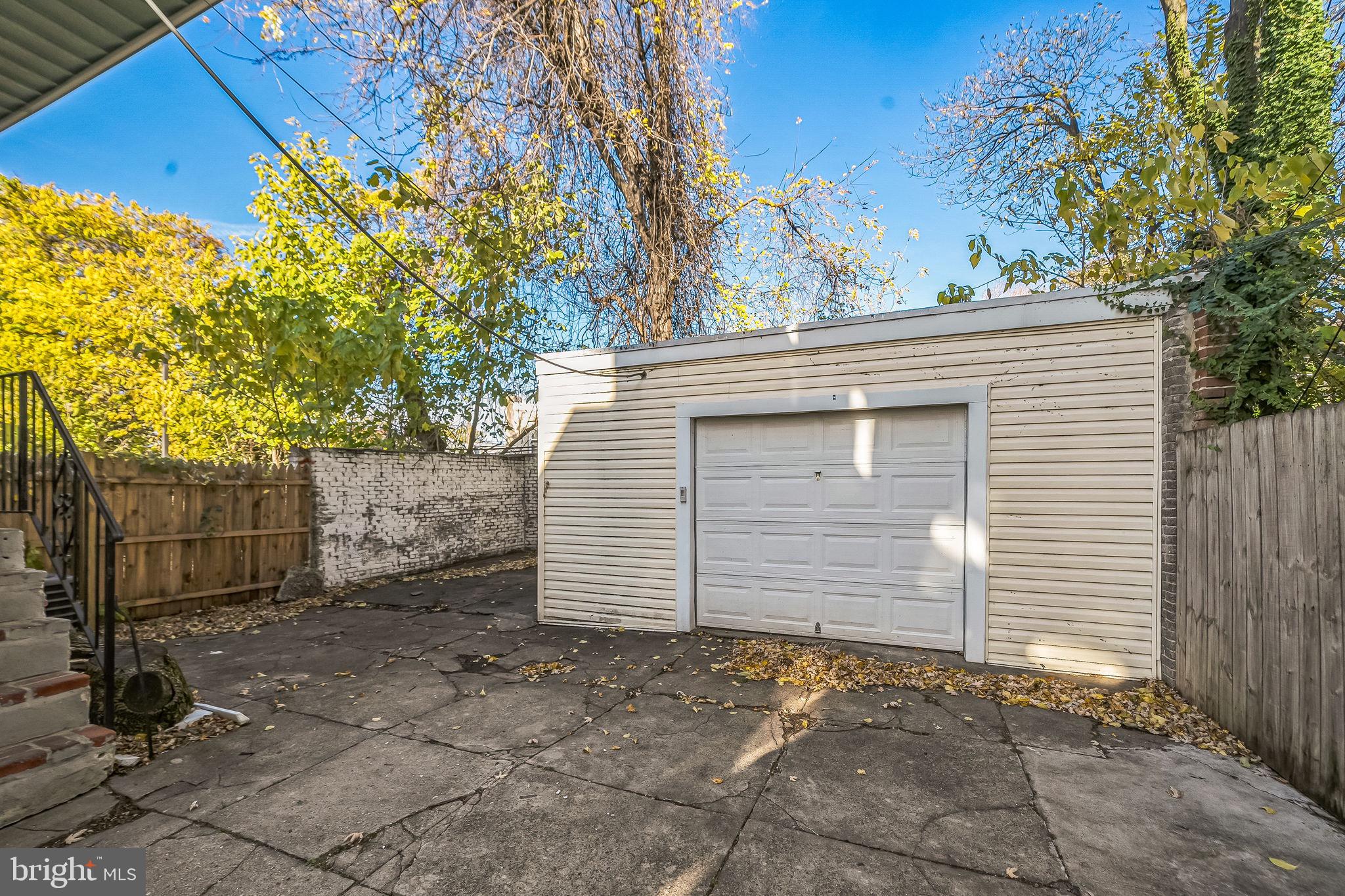 MANTUA - Residential